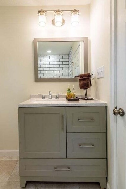 324 Ogden Ave, Columbus OH  43204-3147 exterior