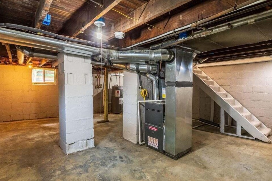 324 Ogden Ave, Columbus OH  43204-3147 exterior