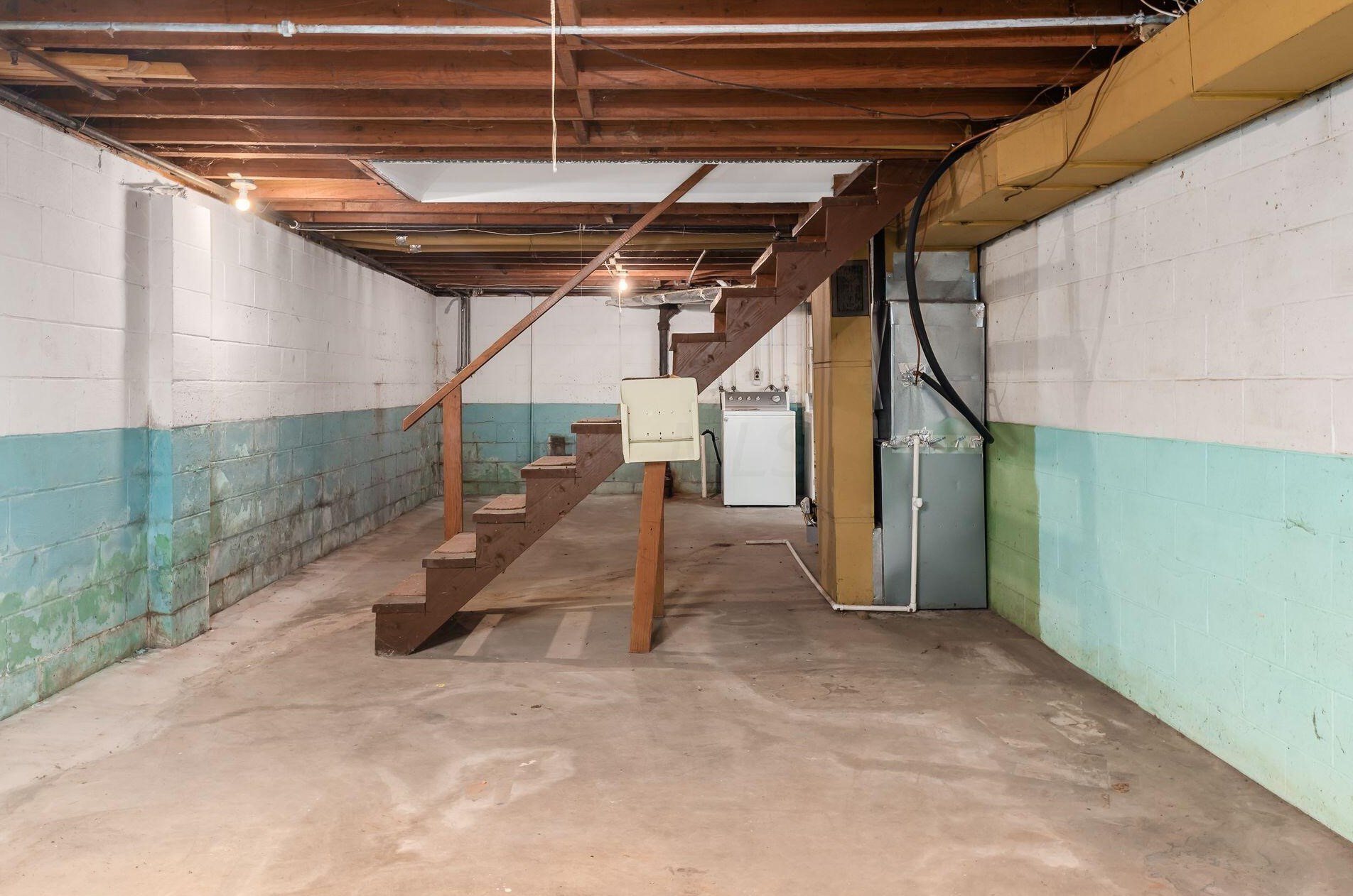 1031 Clayton Dr, Lancaster OH  43130-2030 exterior