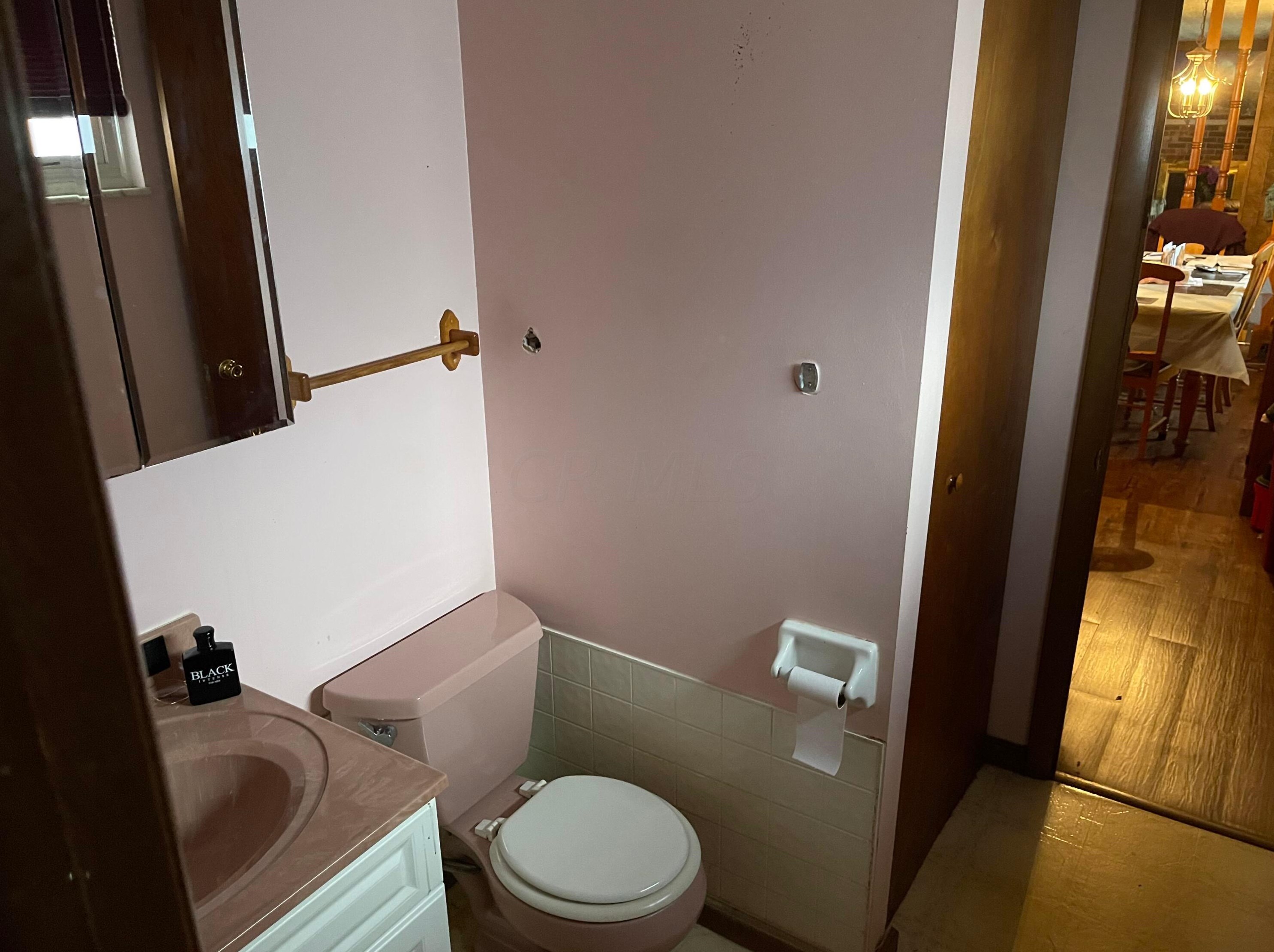 3187 Petzinger Rd, Columbus OH 43232-3914 exterior