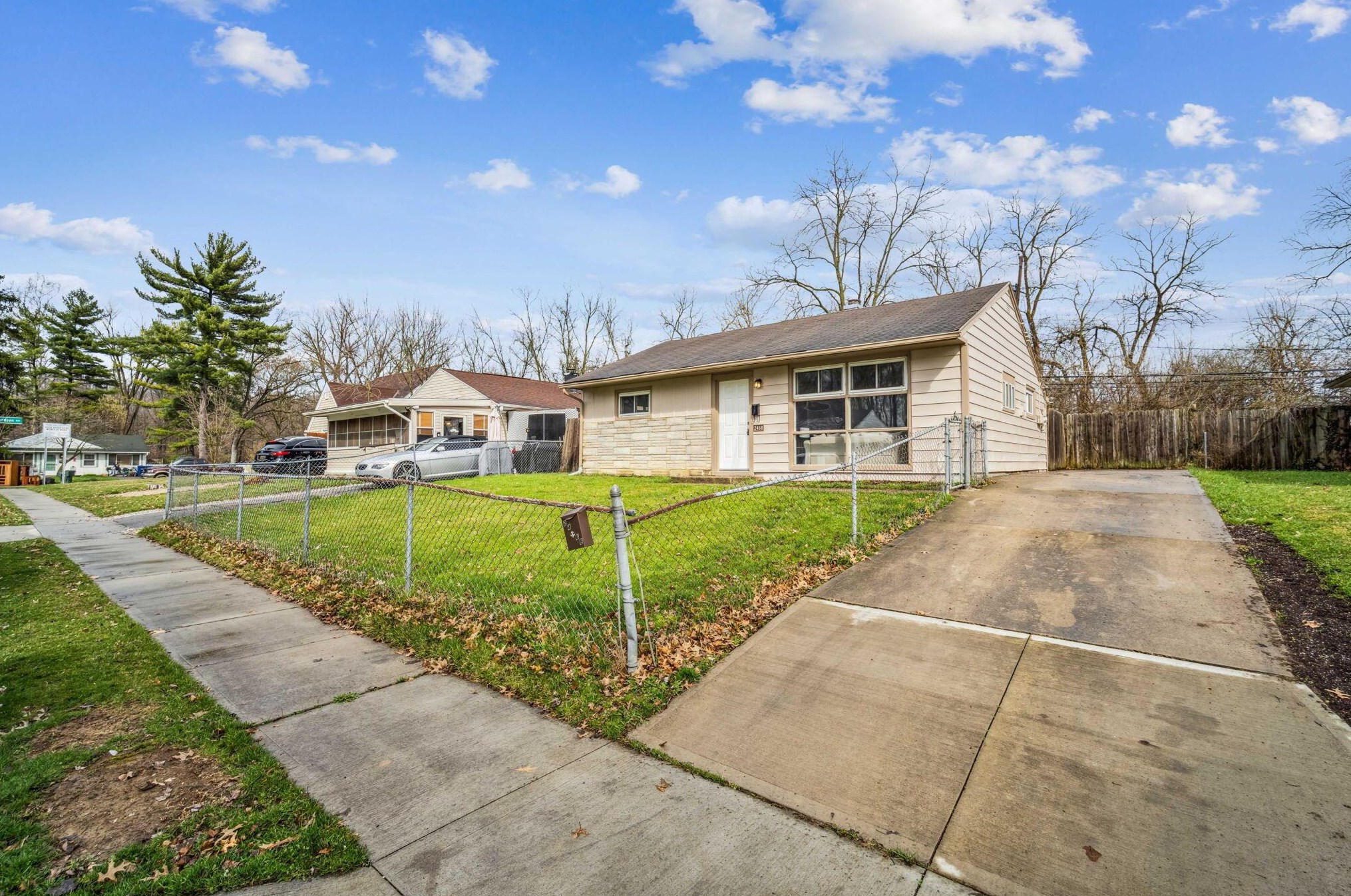 2468 Dawnlight Ave, Columbus, OH 43211-1934