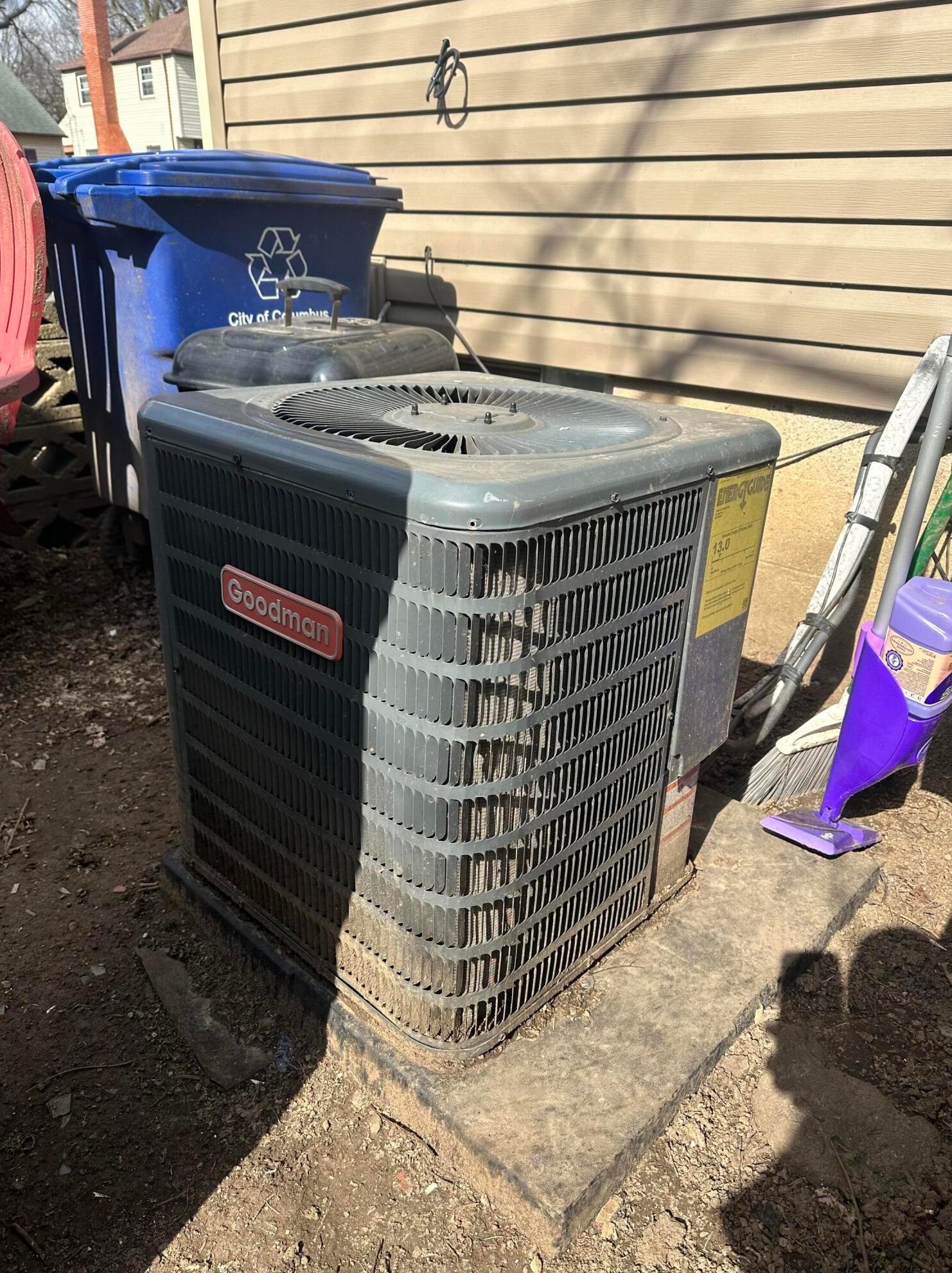 664 Rhoads Ave, Columbus OH  43205-2530 exterior