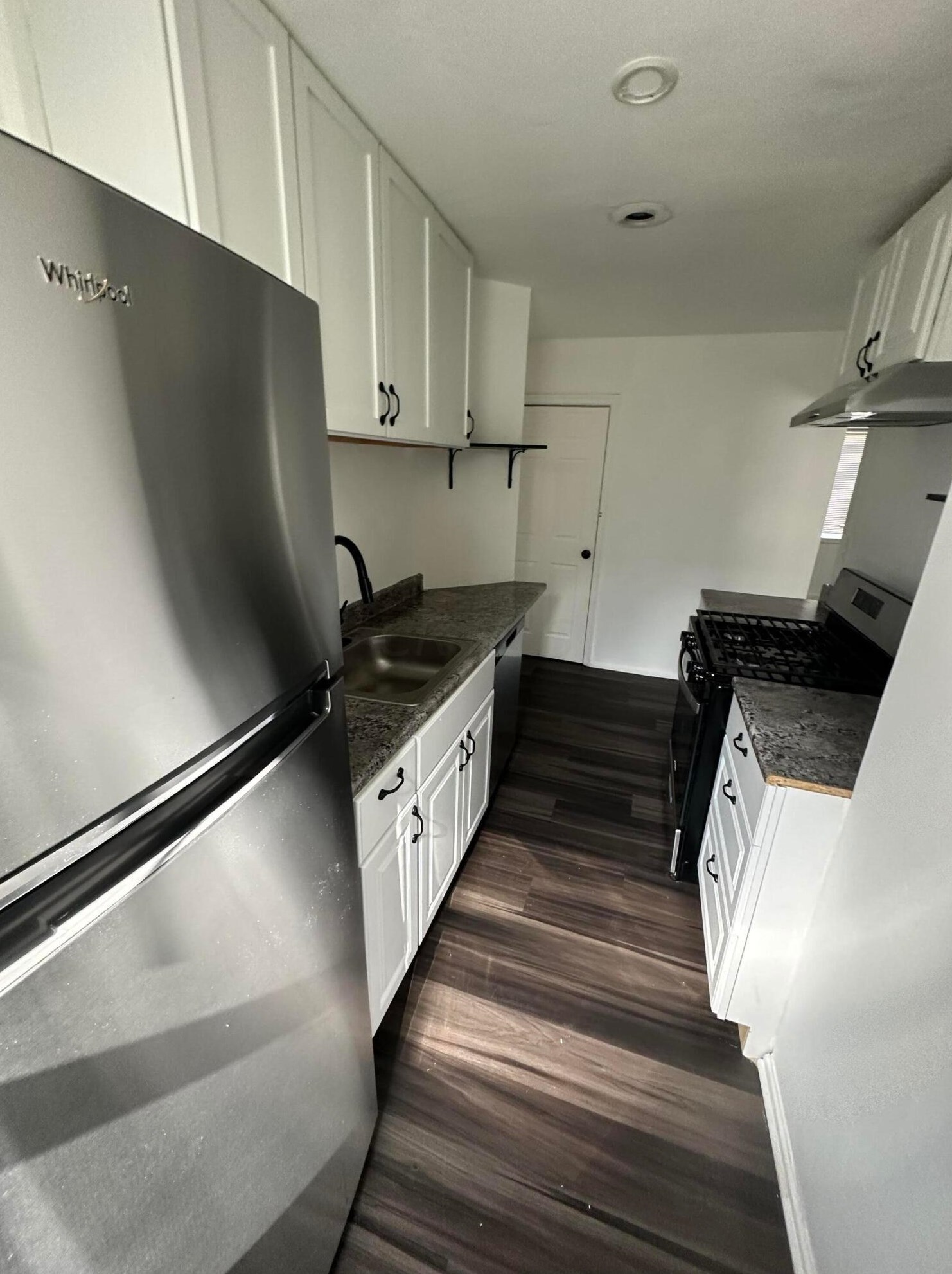 664 Rhoads Ave, Columbus OH  43205-2530 exterior