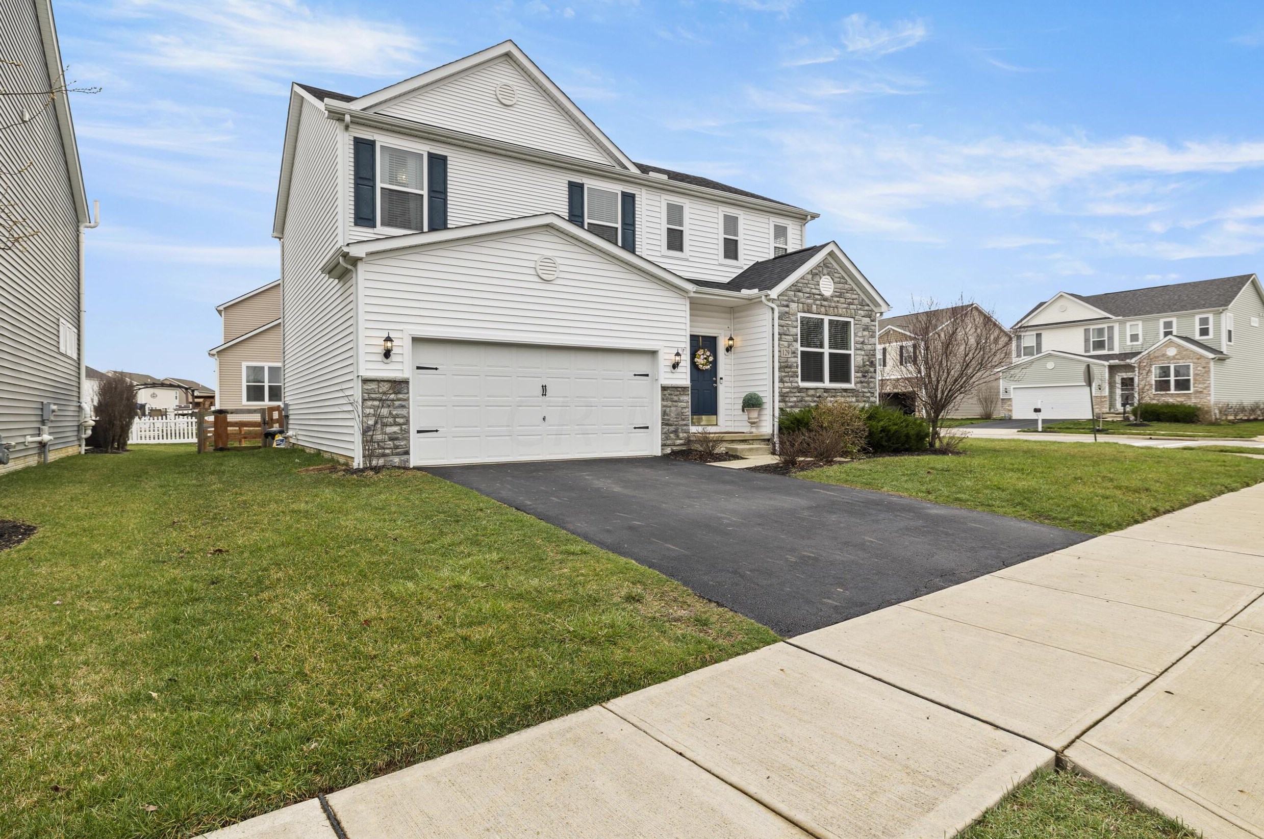 129 Schellinger St, Delaware, OH 43015-5022