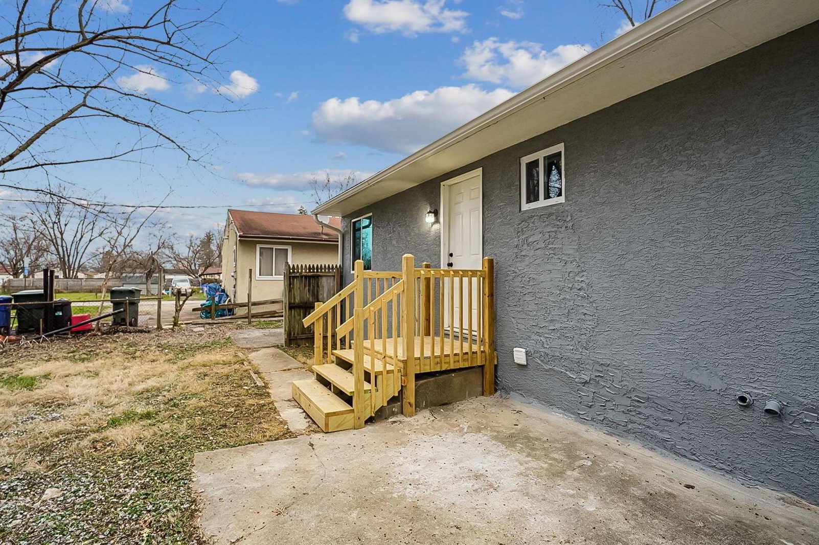 3157 Fairwood Ave, Columbus OH  43207-3250 exterior