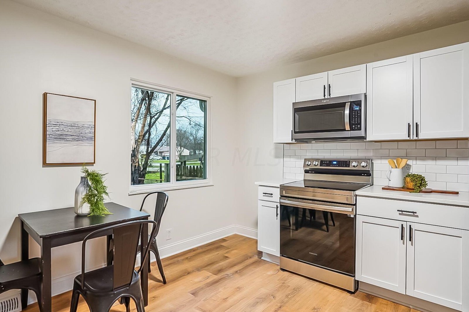 3157 Fairwood Ave, Columbus OH  43207-3250 exterior