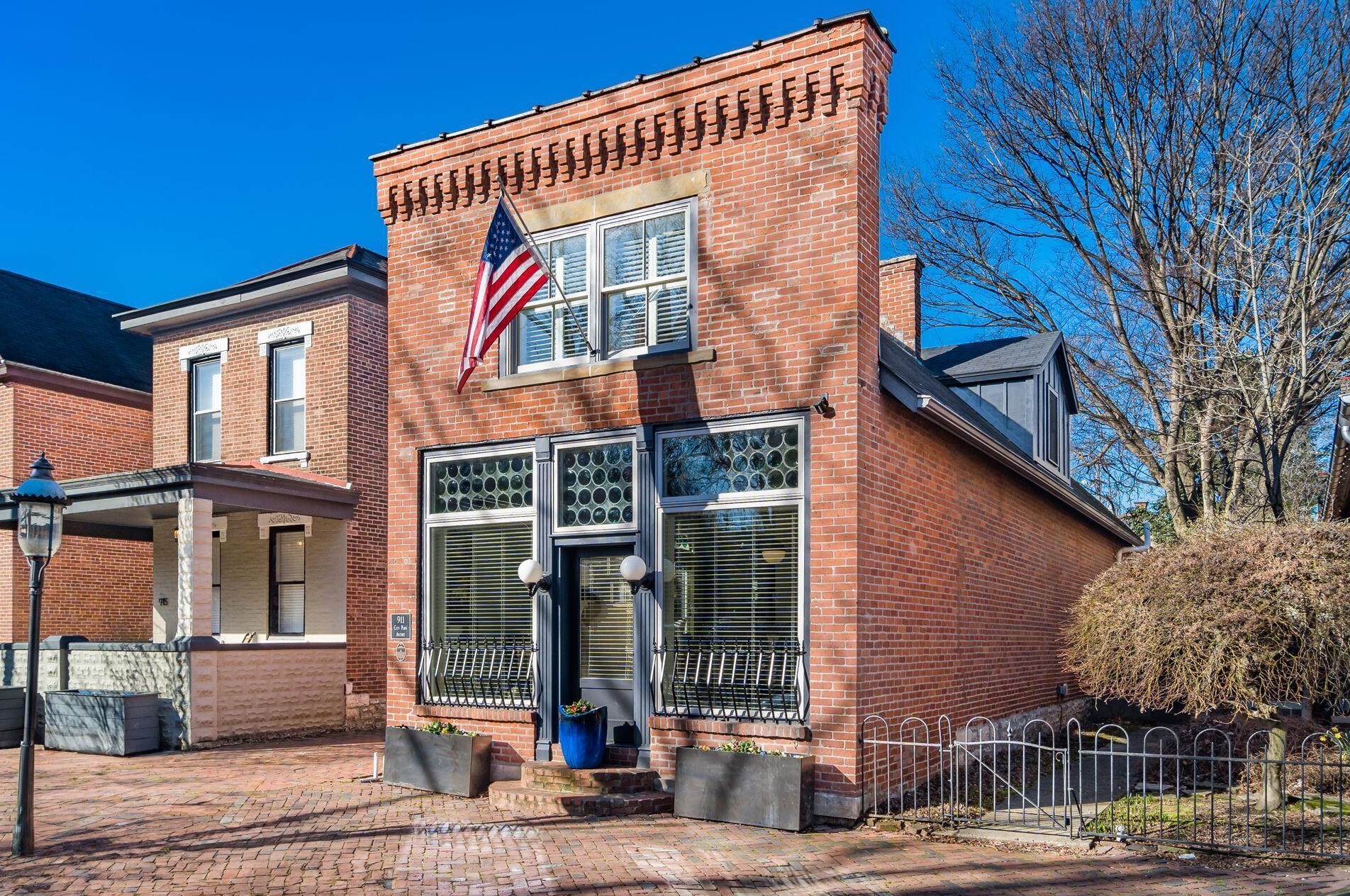 911 City Park Ave, Columbus, OH 43206-2511