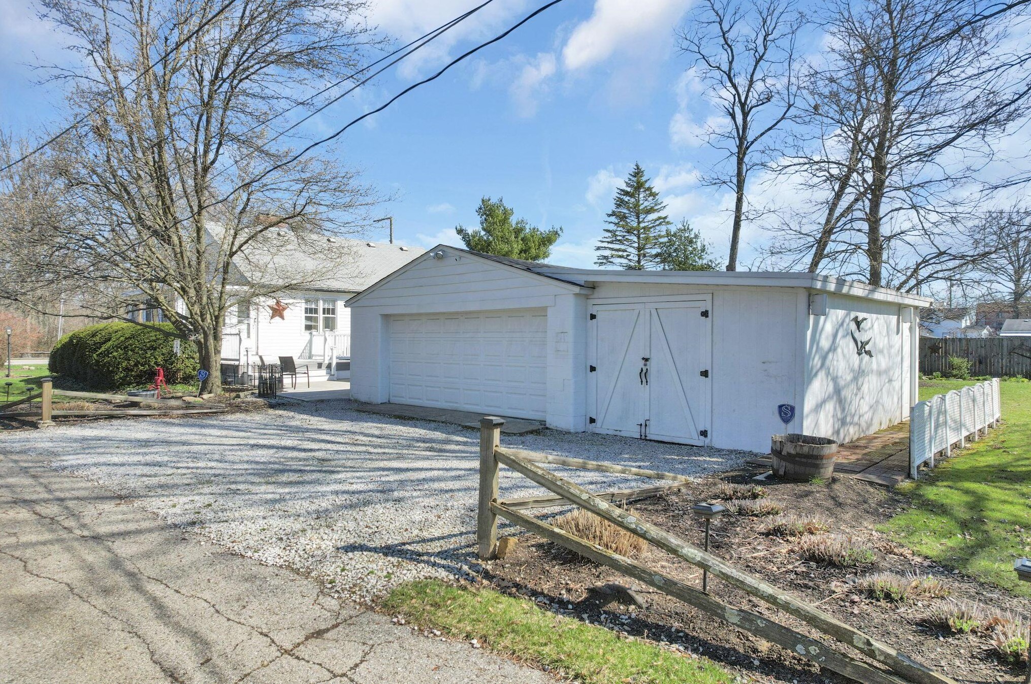 141 Park Rd, Columbus OH 43235-6429 exterior