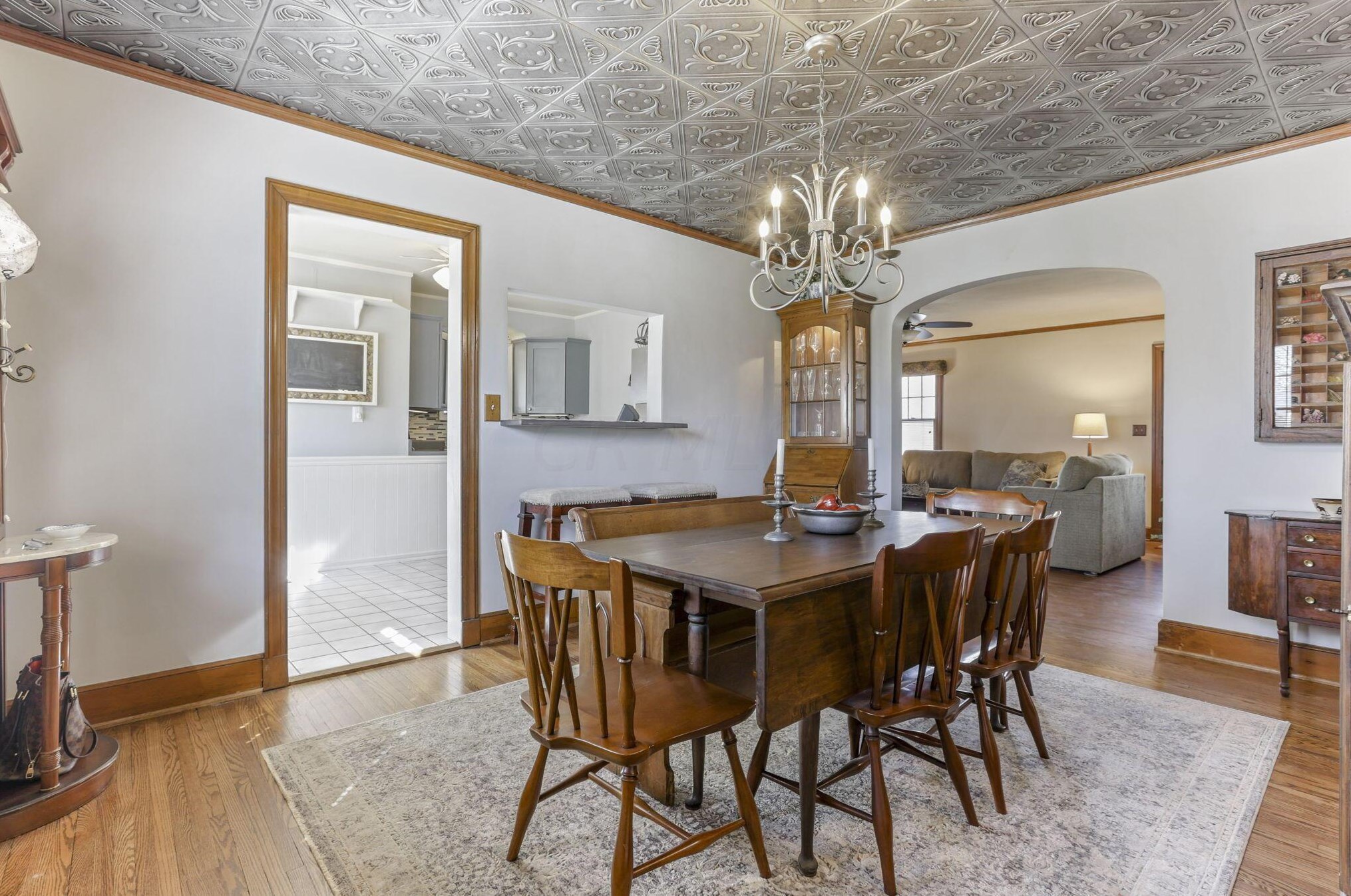 141 Park Rd, Columbus OH 43235-6429 exterior