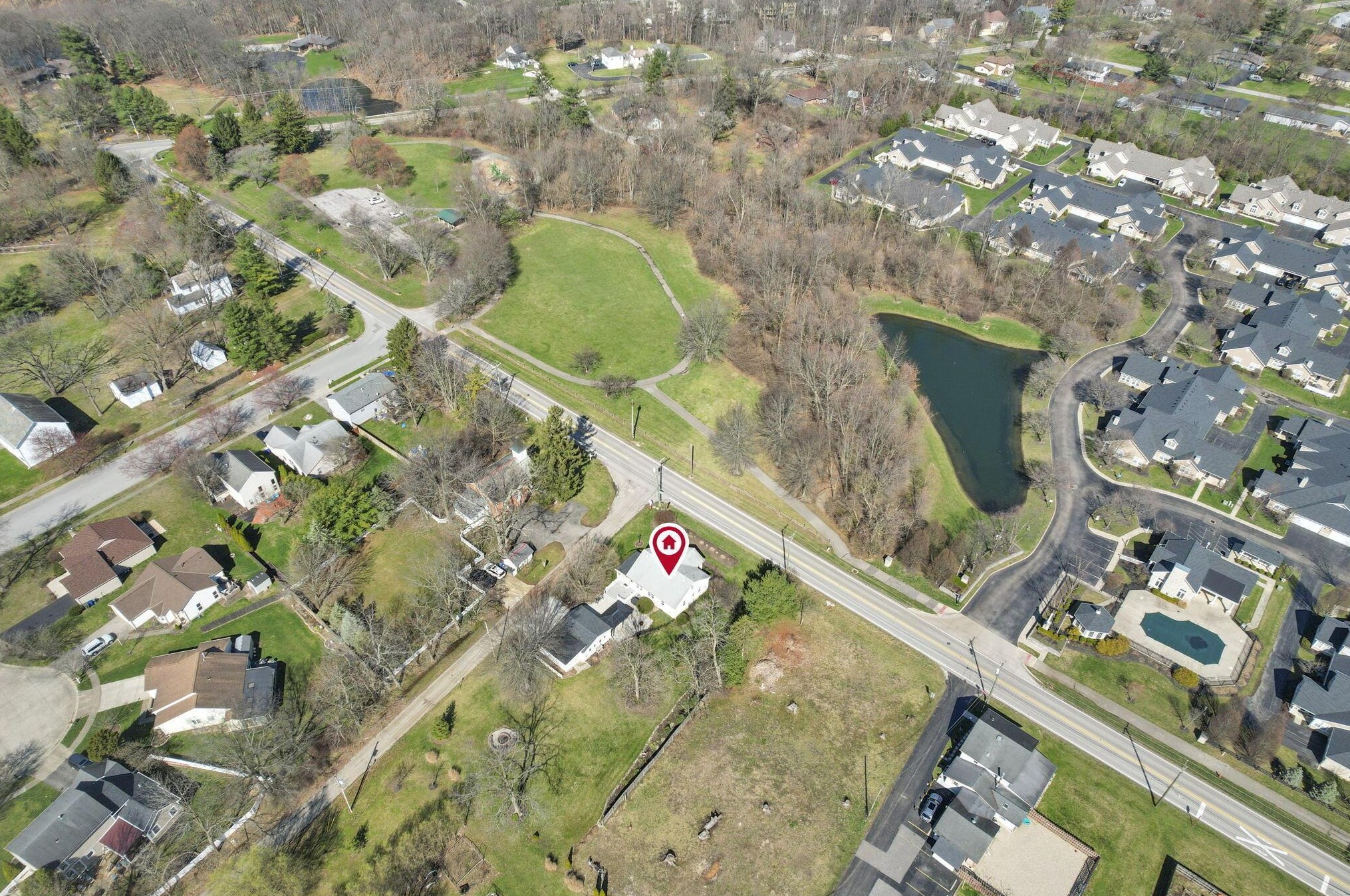 141 Park Rd, Columbus OH 43235-6429 exterior