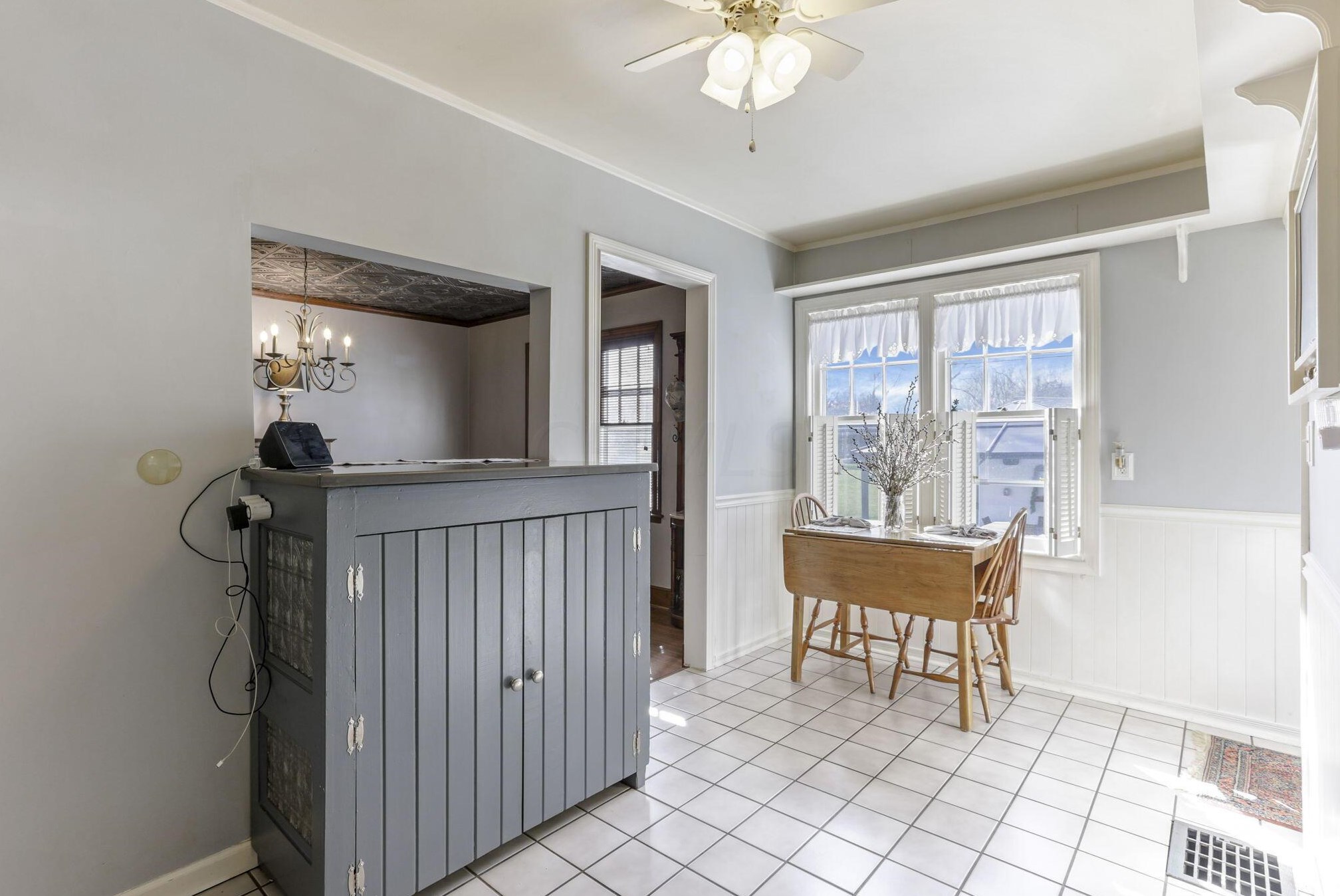 141 Park Rd, Columbus OH 43235-6429 exterior