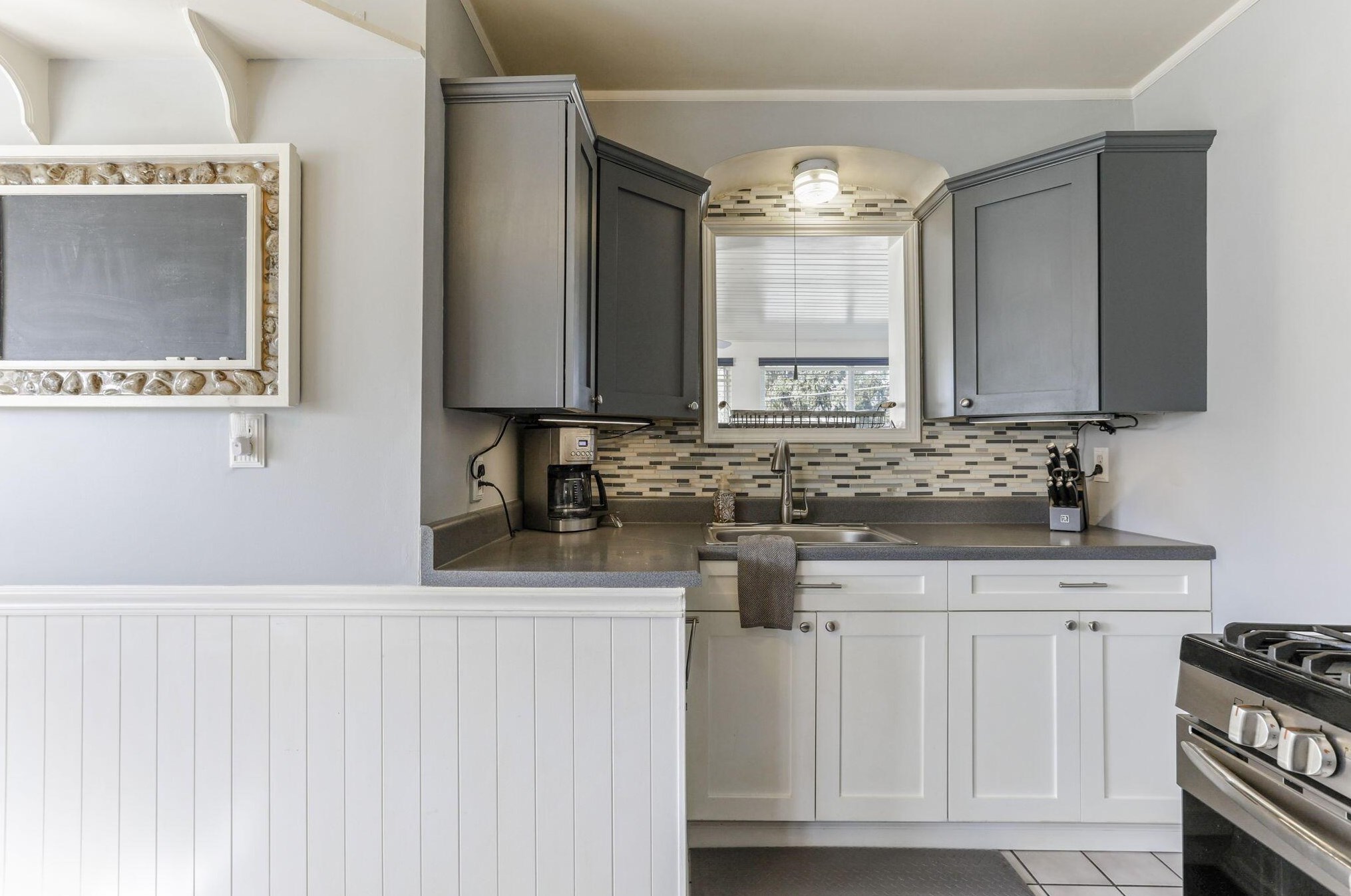 141 Park Rd, Columbus OH 43235-6429 exterior