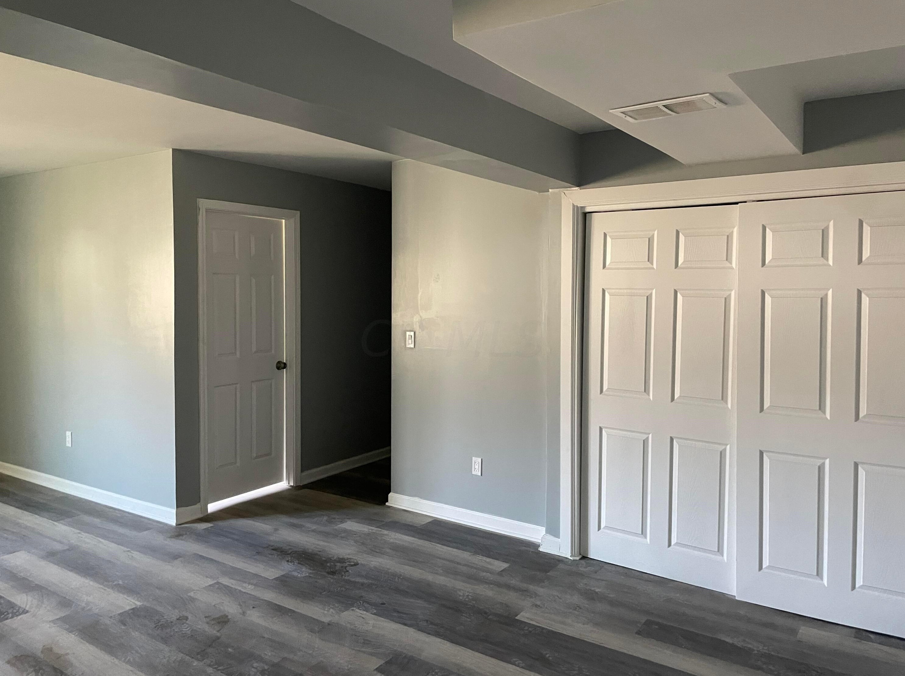 1382 Gray Meadow Dr, Columbus OH 43223-6278 exterior