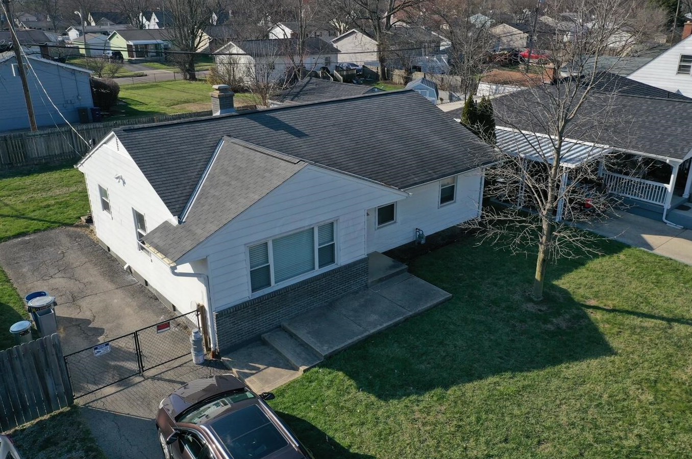3353 Oaklawn St, Columbus, OH 43224-3492