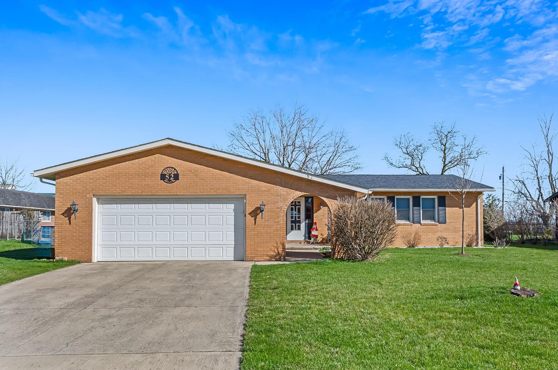 52 Tanglewood Dr, Delaware OH  43015-1238 exterior