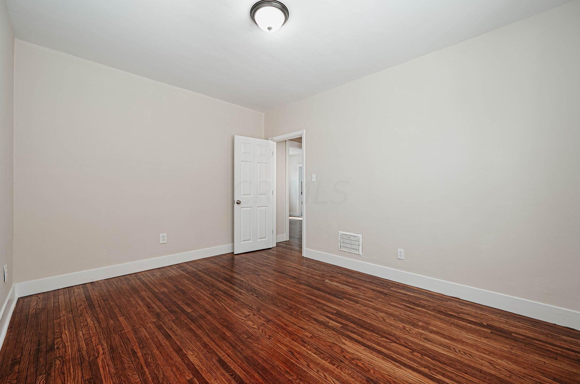 55 Huron Ave, Columbus OH 43204-2666 exterior