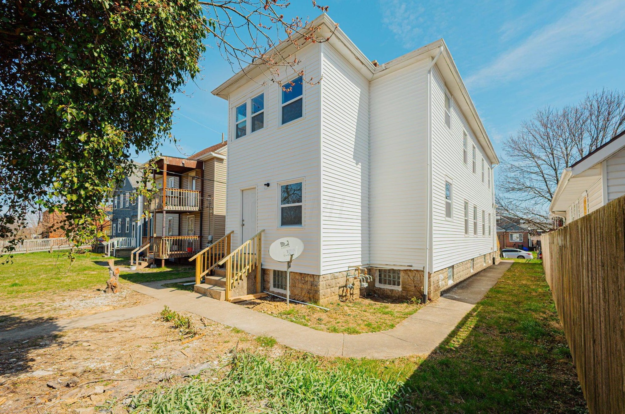 55 Huron Ave, Columbus OH 43204-2666 exterior