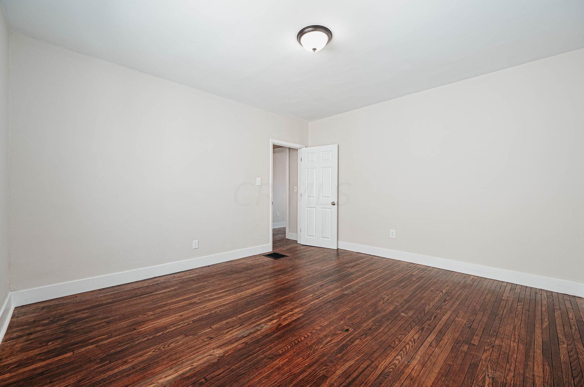 55 Huron Ave, Columbus OH 43204-2666 exterior