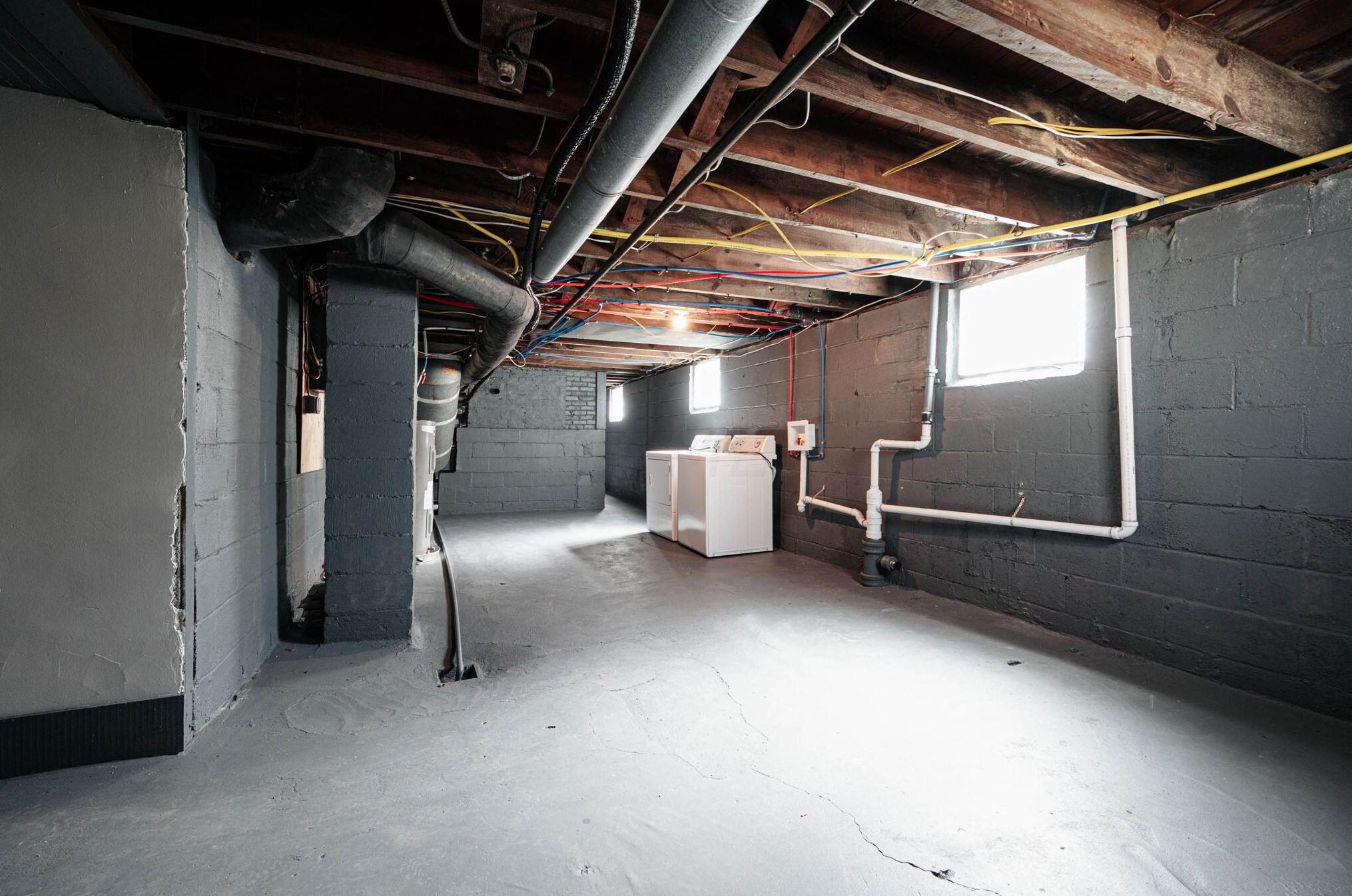 55 Huron Ave, Columbus OH 43204-2666 exterior