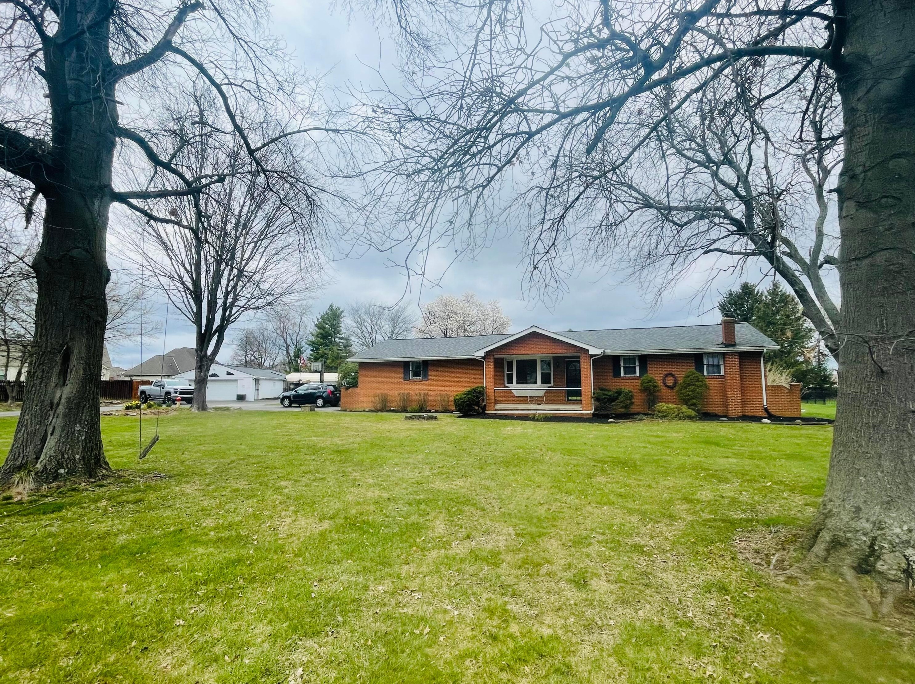 1720 London Groveport Rd, Darbydale, OH 43123