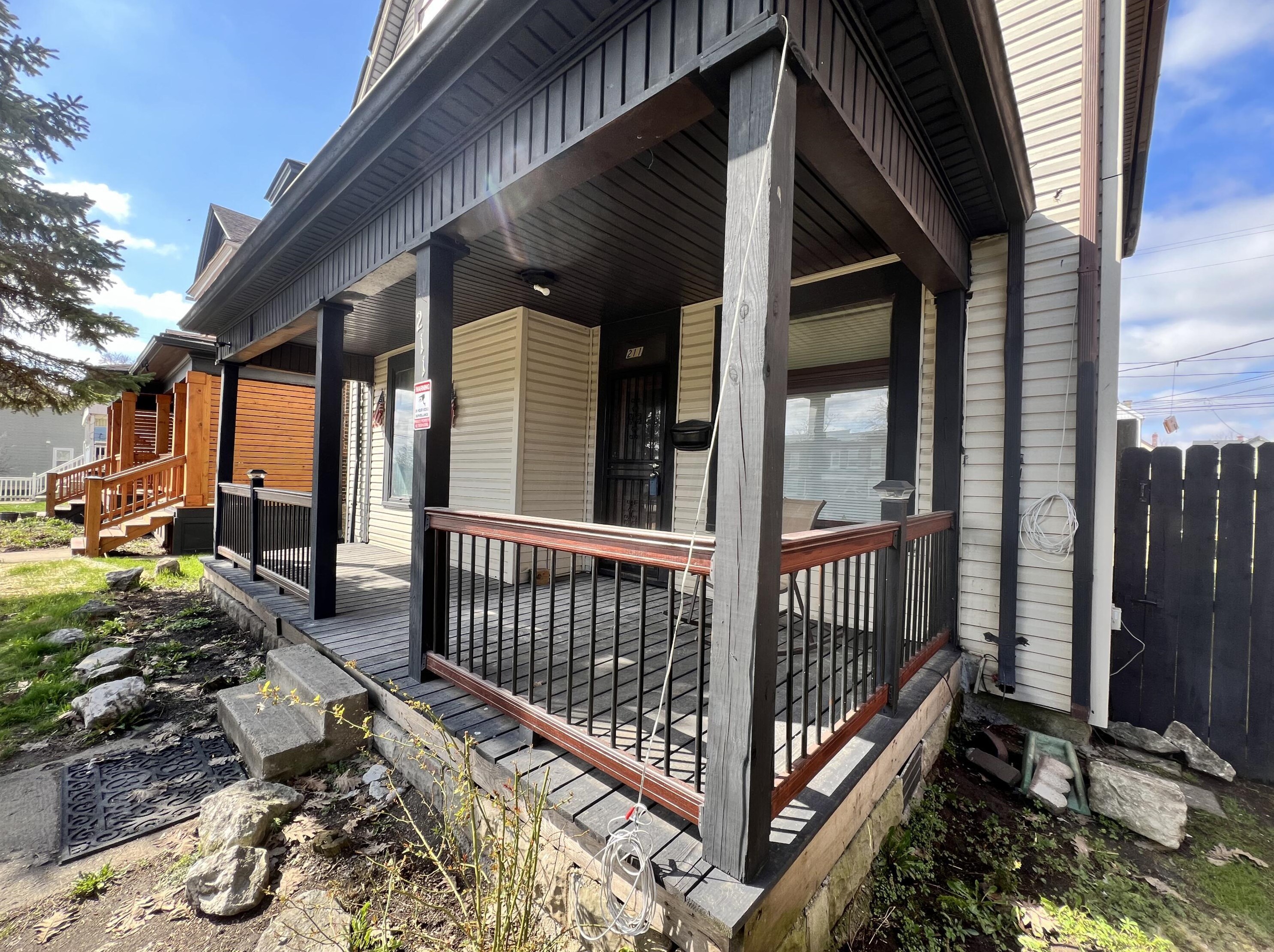 211 Dakota Ave, Columbus, OH 43223-1525
