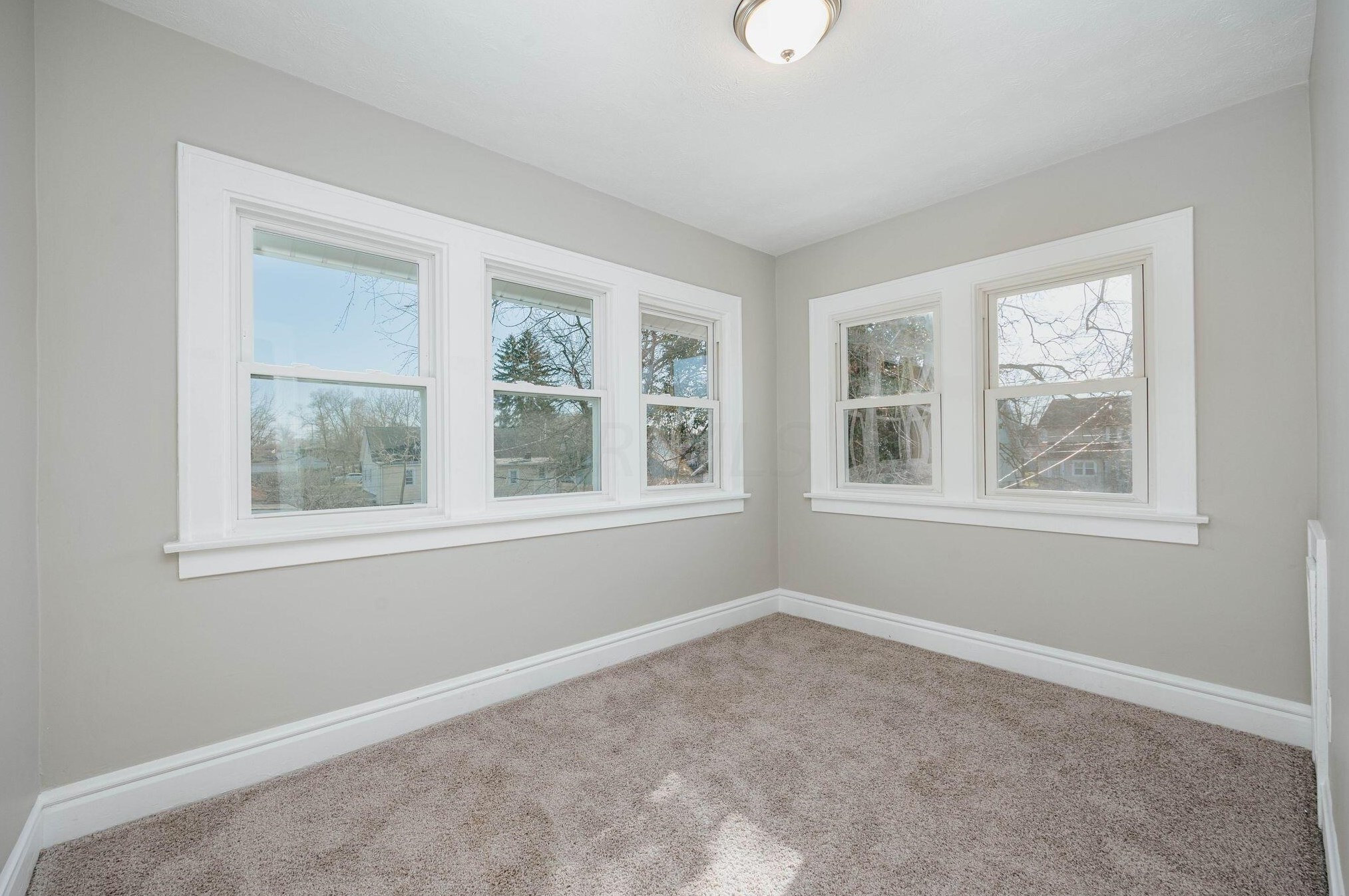 115 Chase Ave, Columbus OH 43204-2605 exterior