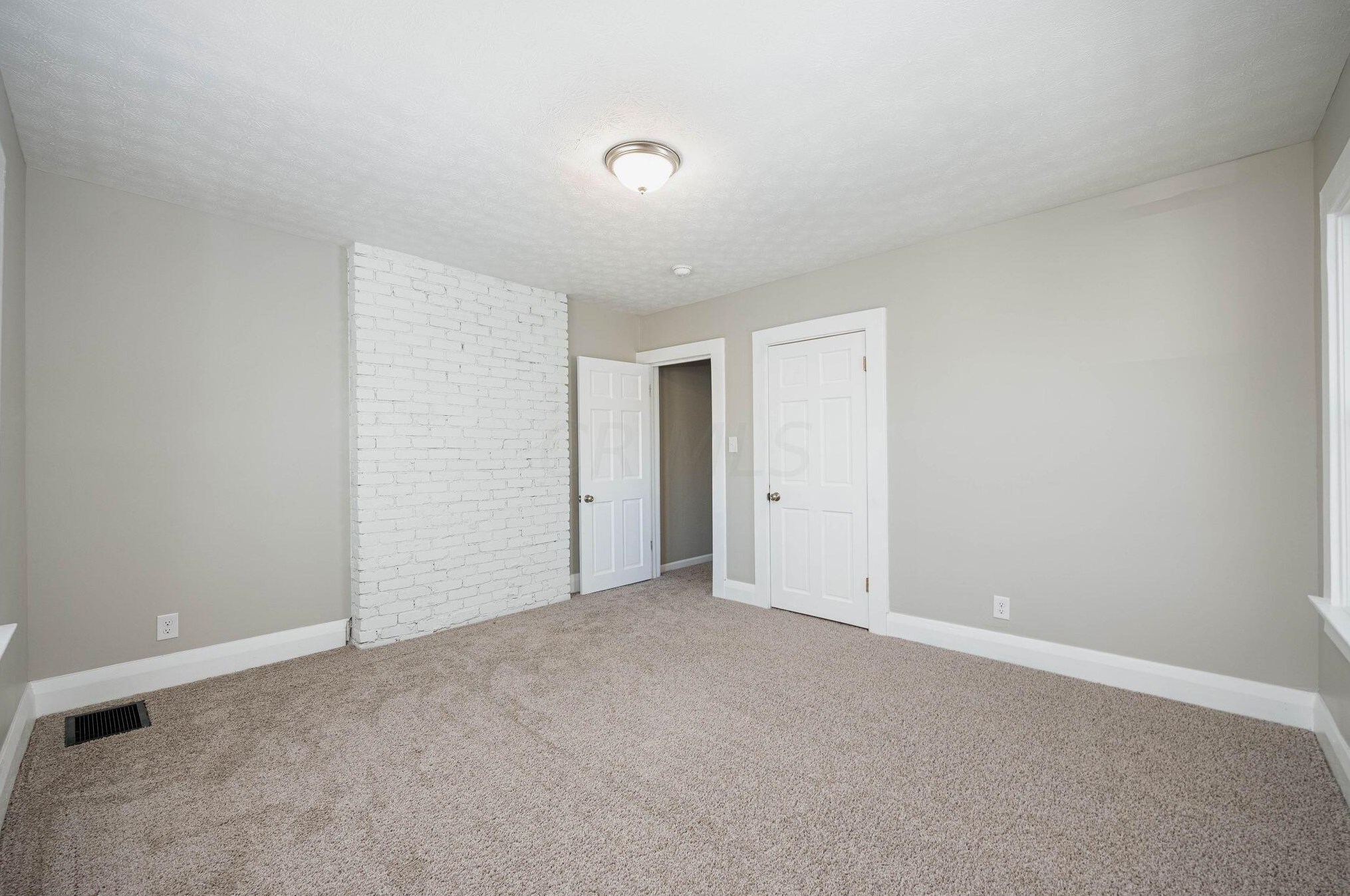 115 Chase Ave, Columbus OH 43204-2605 exterior