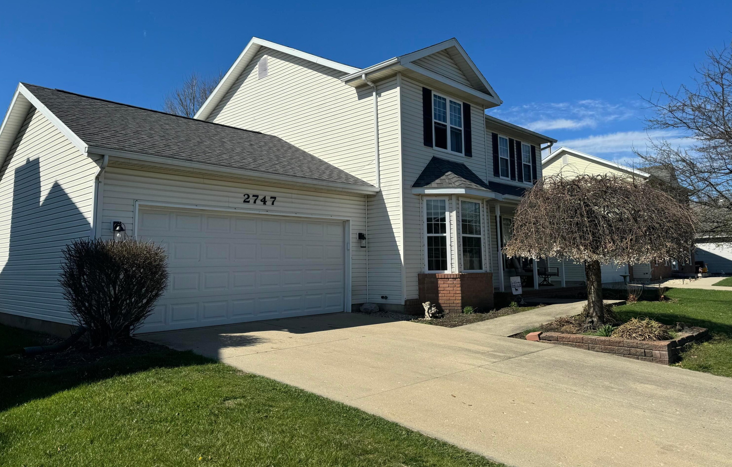 2747 Ashlar Dr, Springfield OH  45503-1862 exterior