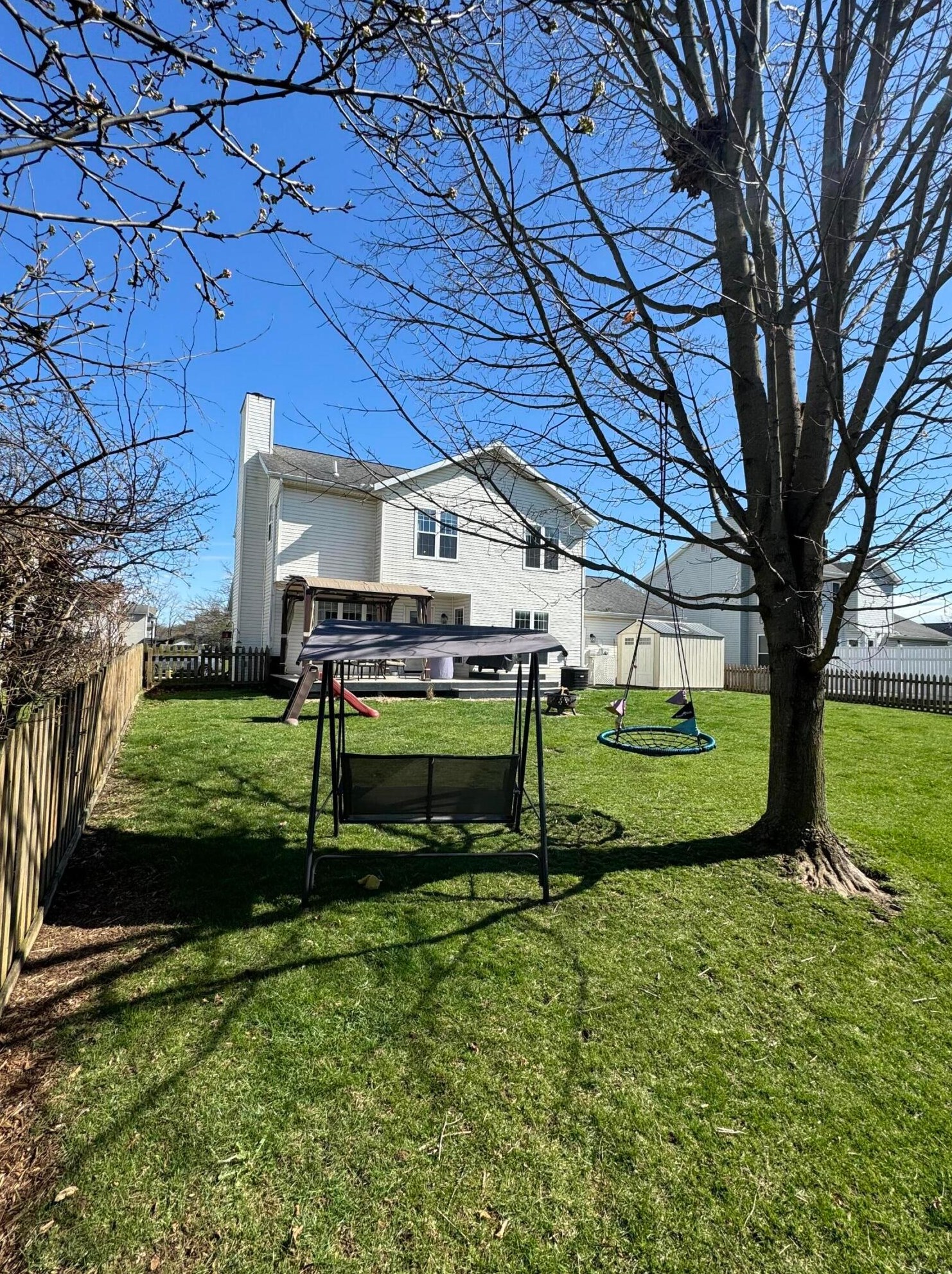 2747 Ashlar Dr, Springfield OH  45503-1862 exterior