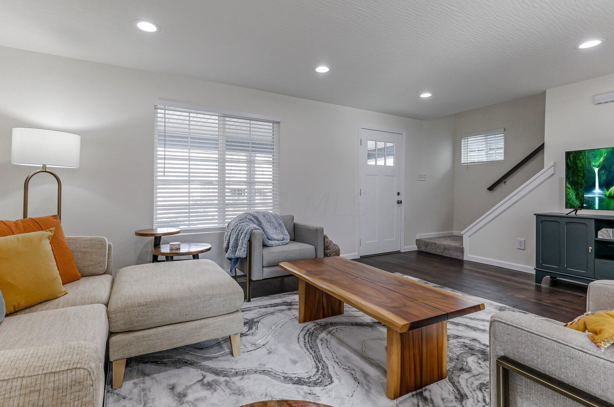 165 Frebis Ave, Columbus OH 43206-3725 exterior