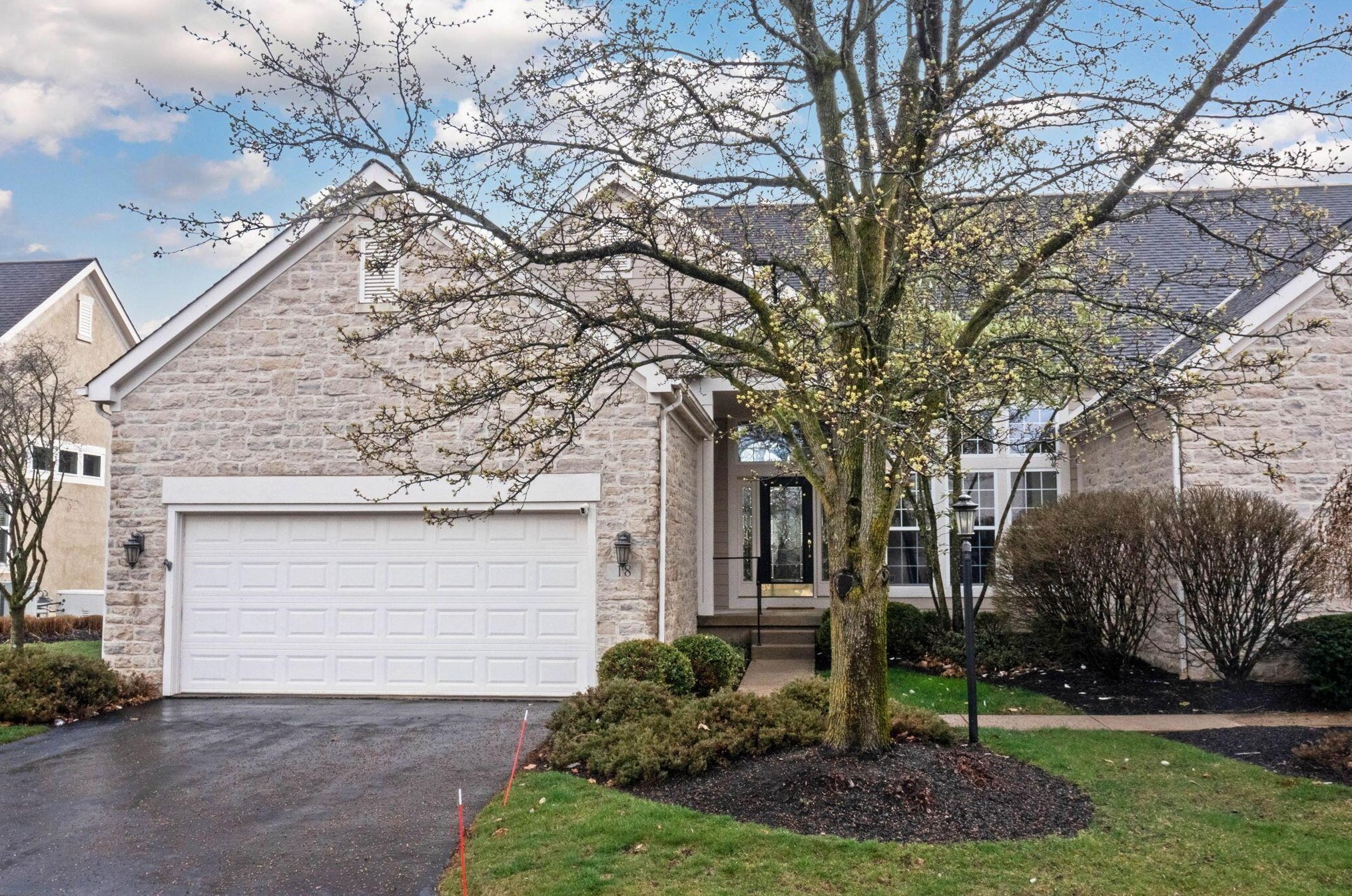 18 Tinley Park Cir, Delaware, OH 43015-7066