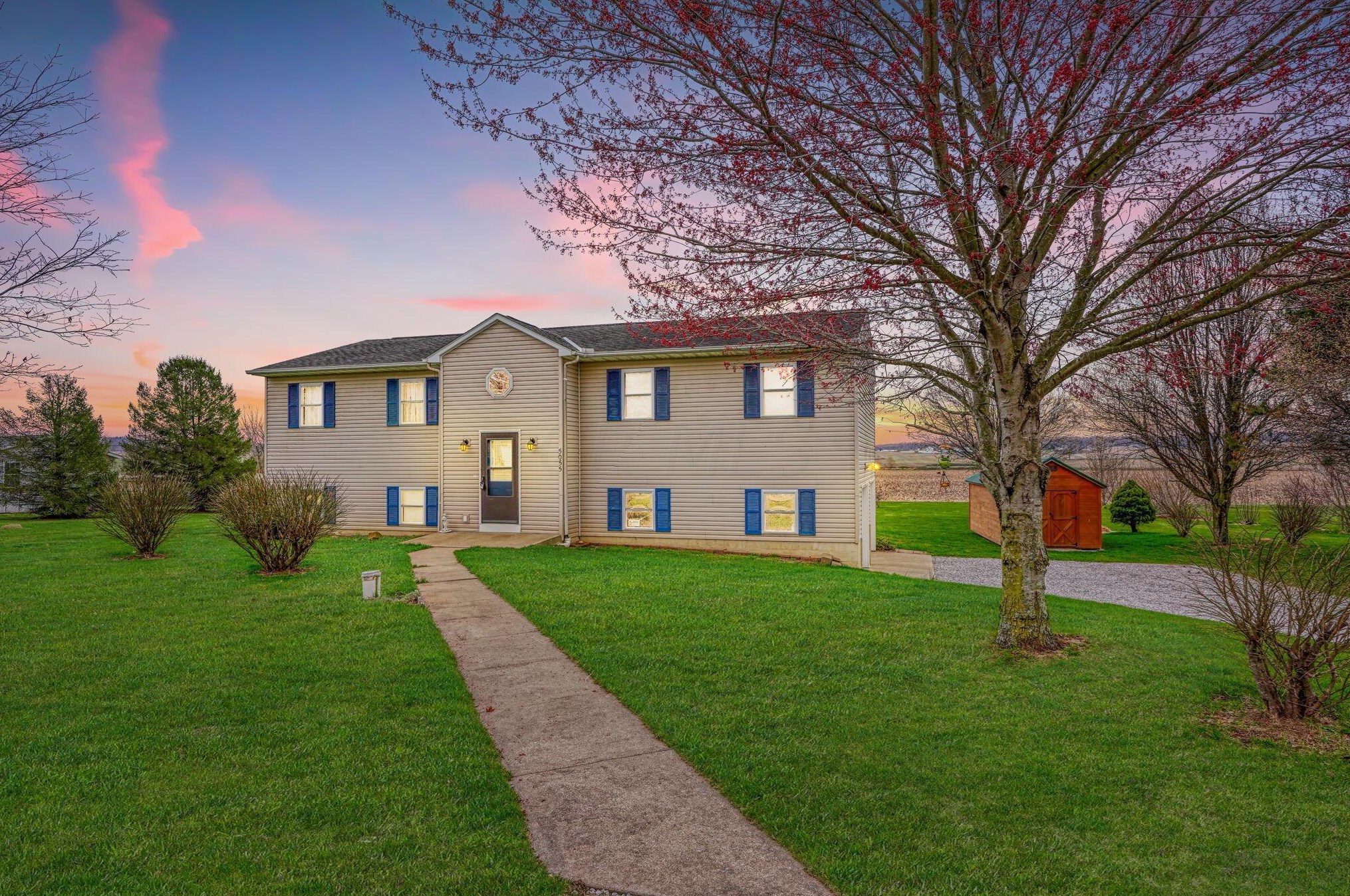 5055 Amanda Clearport Sw Rd, Amanda, OH 43102