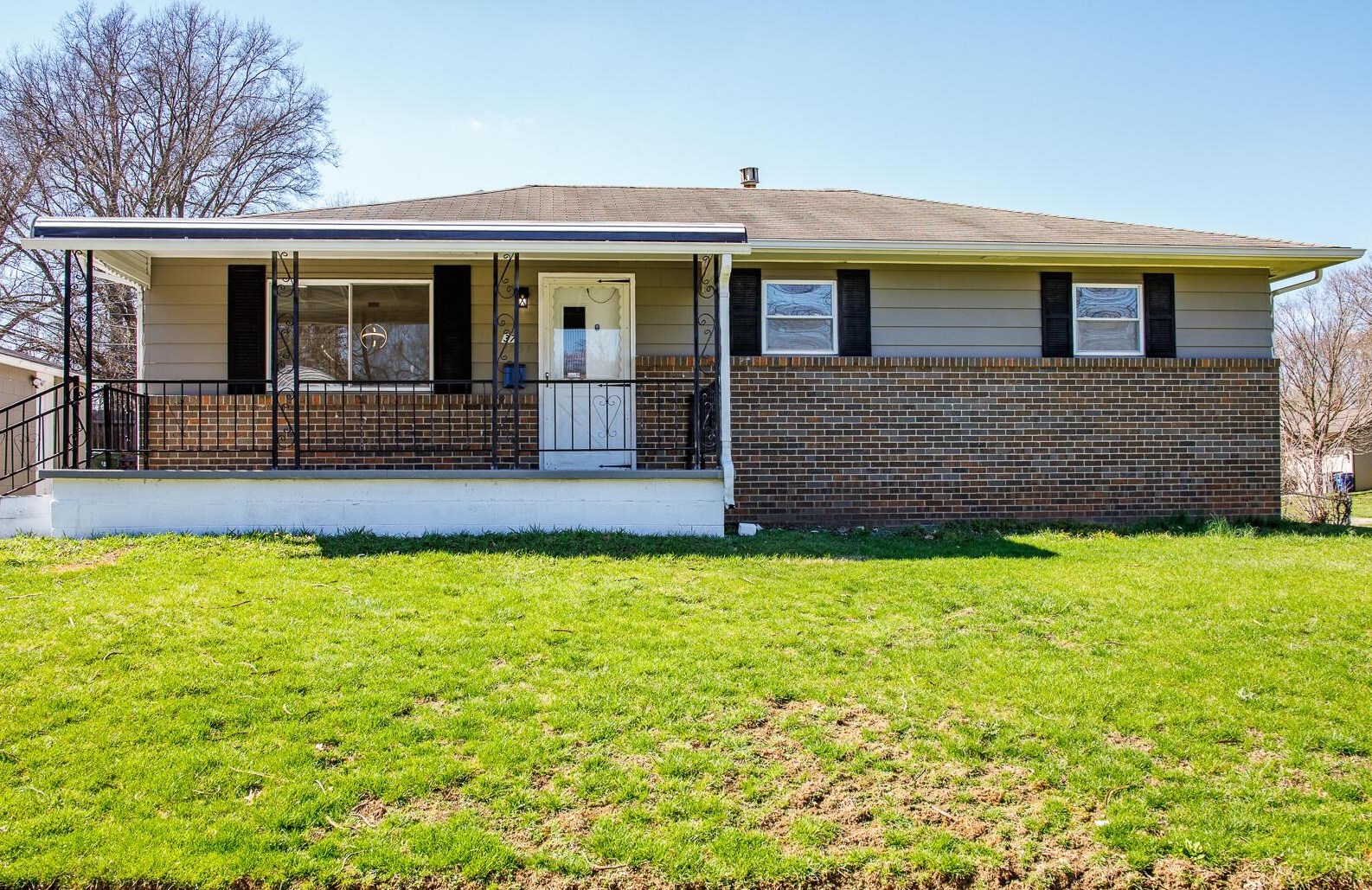 3701 Dresden St, Columbus, OH 43224-2864