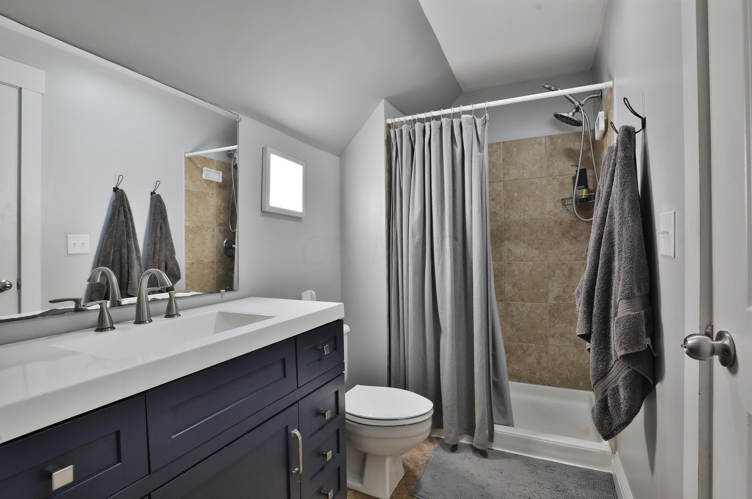 2346 Summit St, Columbus OH  43202-3112 exterior