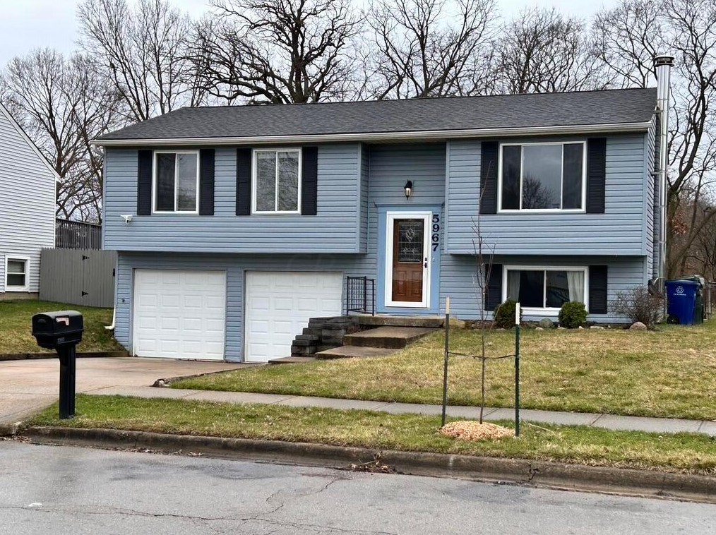 5967 Parkglen Rd, Galloway, OH 43119