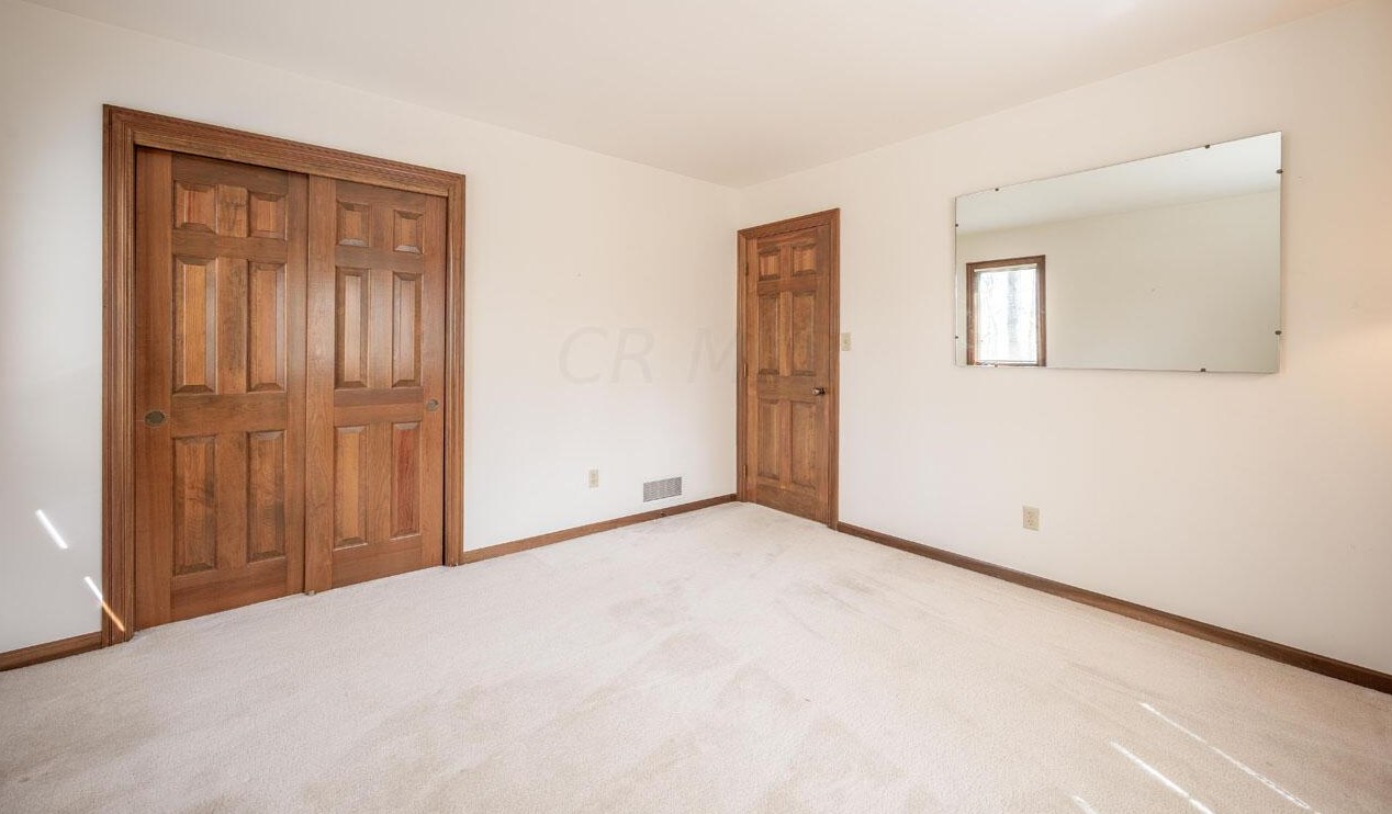 5882 Rothesay Ct, Dublin OH  43017-9447 exterior