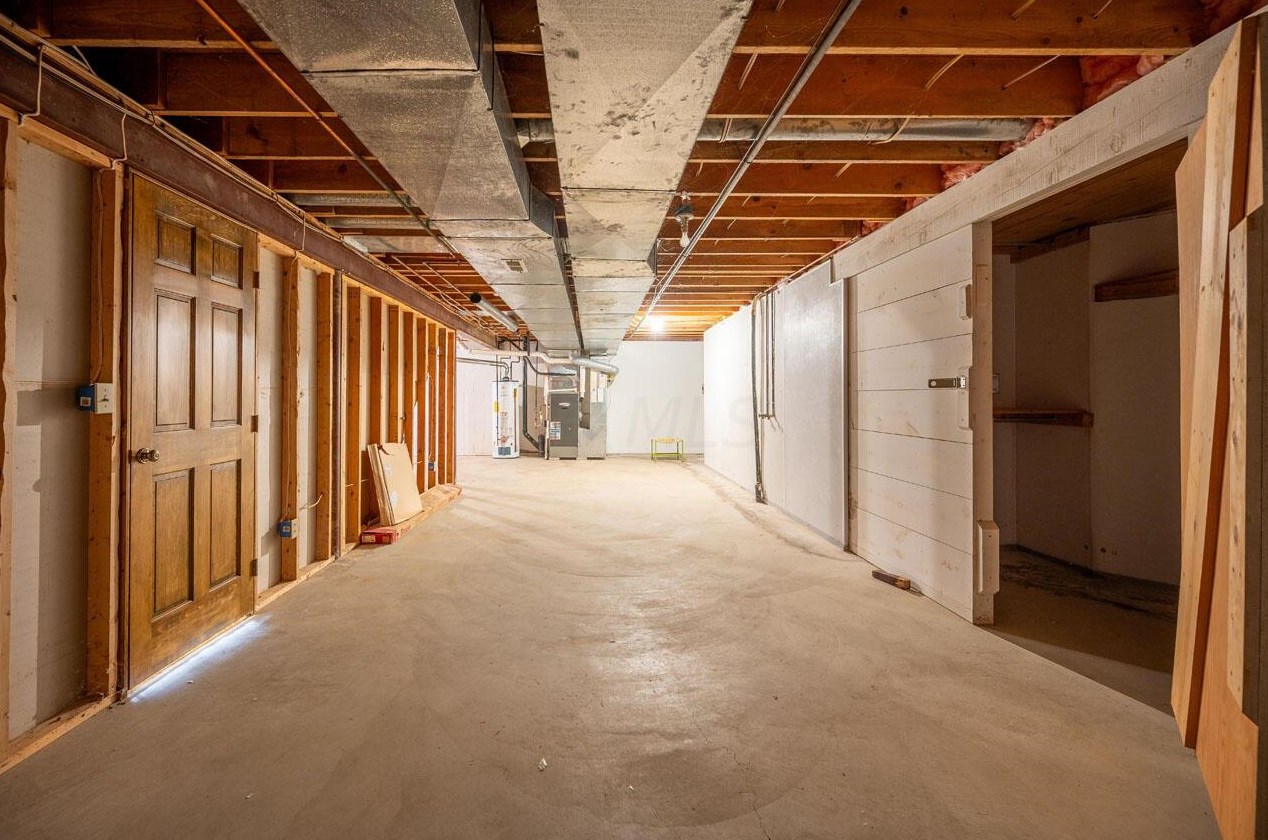 5882 Rothesay Ct, Dublin OH  43017-9447 exterior