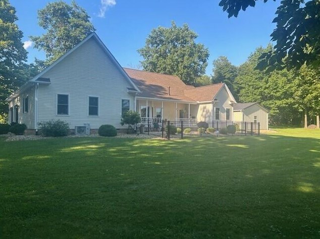 18465 Woodhaven Ln, Circleville OH  43113-8928 exterior
