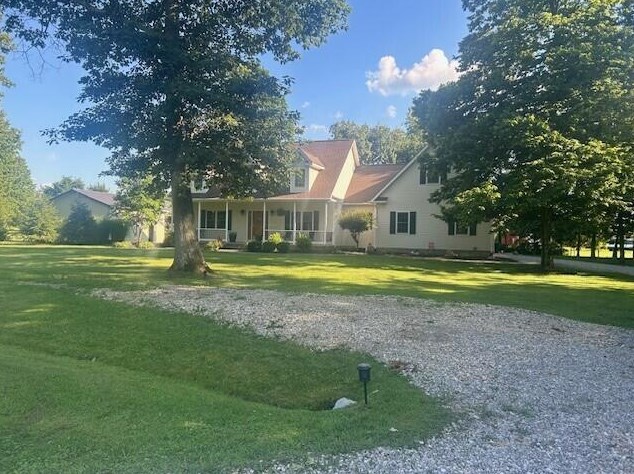 18465 Woodhaven Ln, Circleville OH  43113-8928 exterior