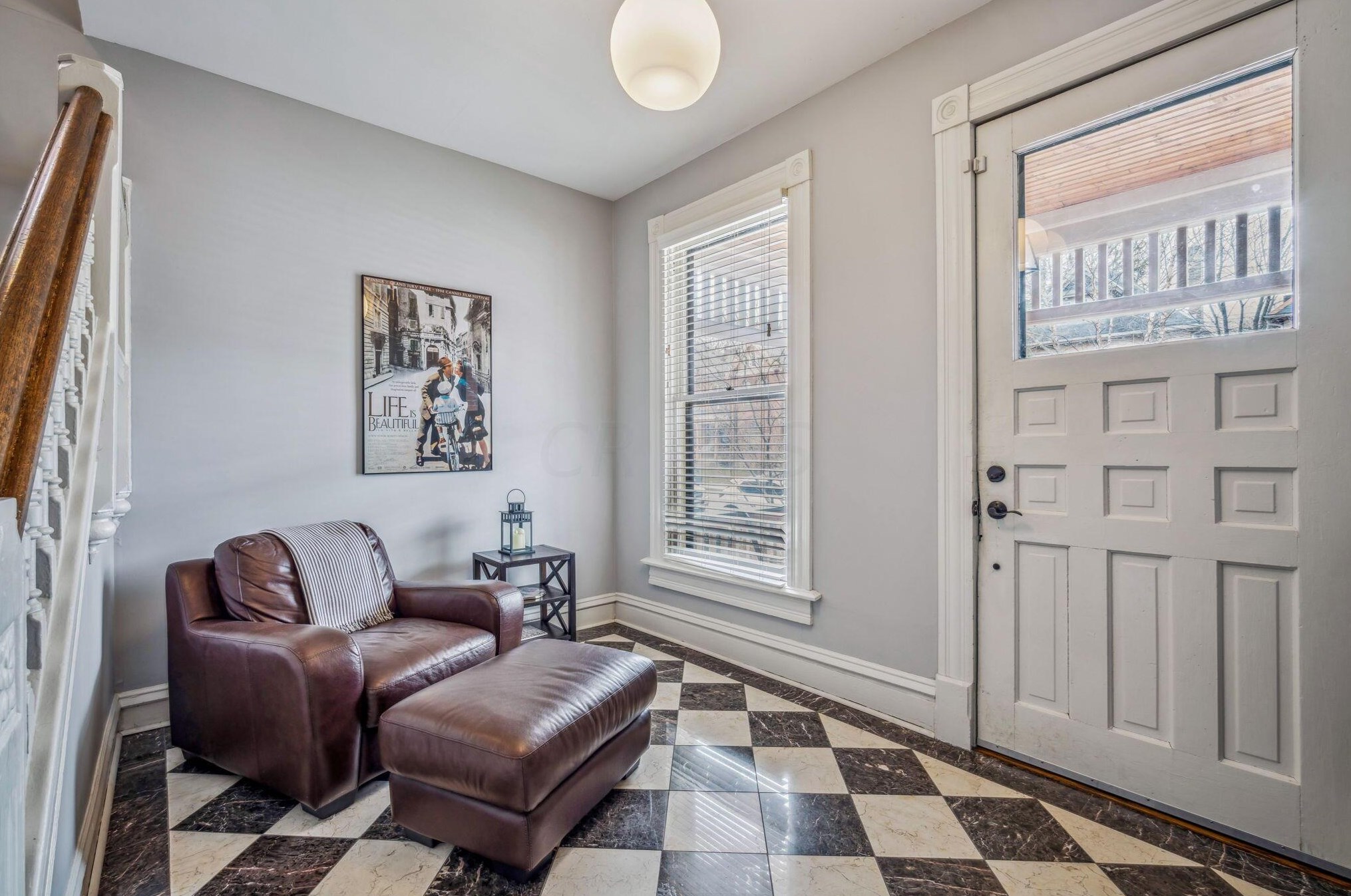 322 Wilber Ave, Columbus OH  43215-1312 exterior