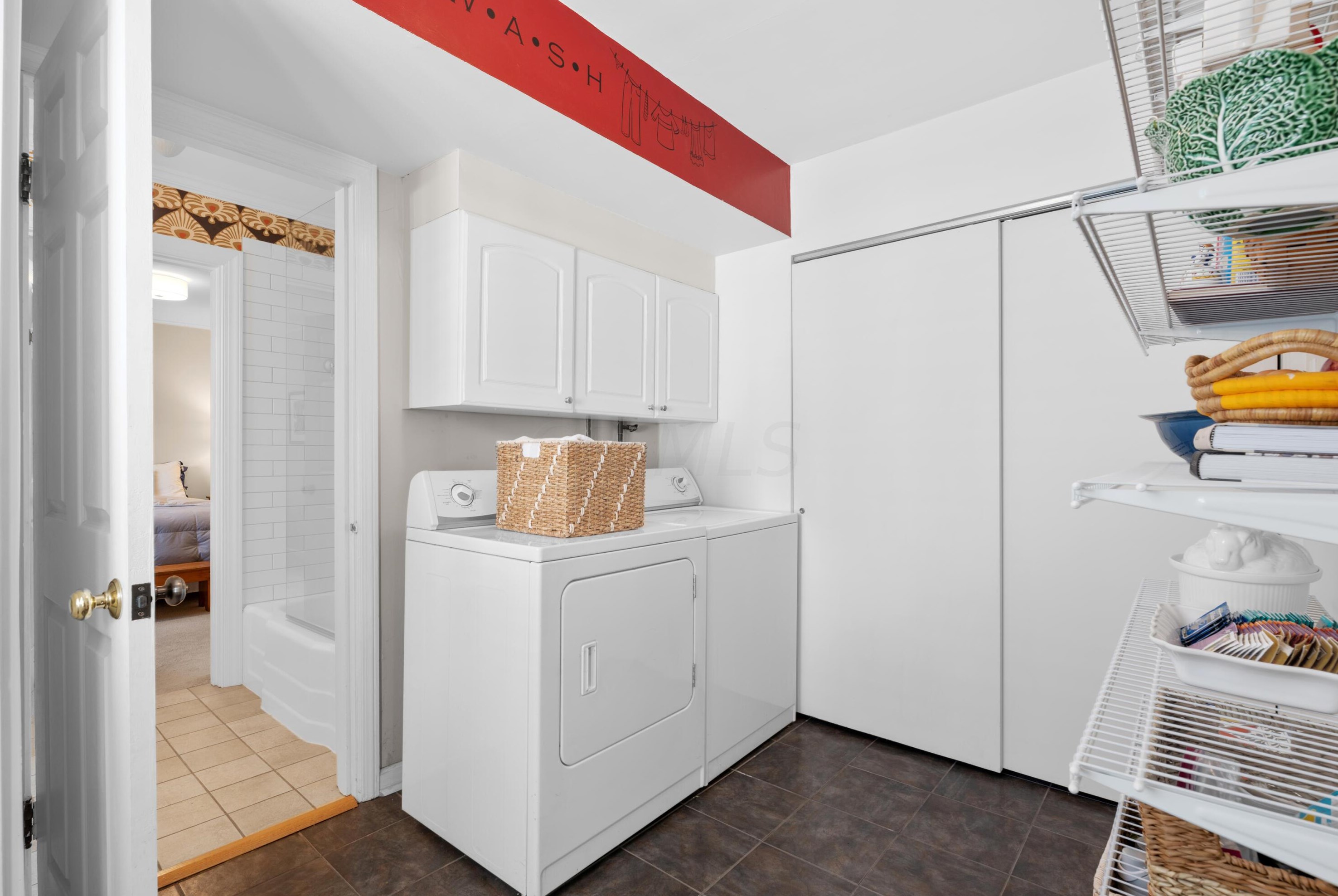 4248 Dublin Rd, Columbus OH 43221-5000 exterior