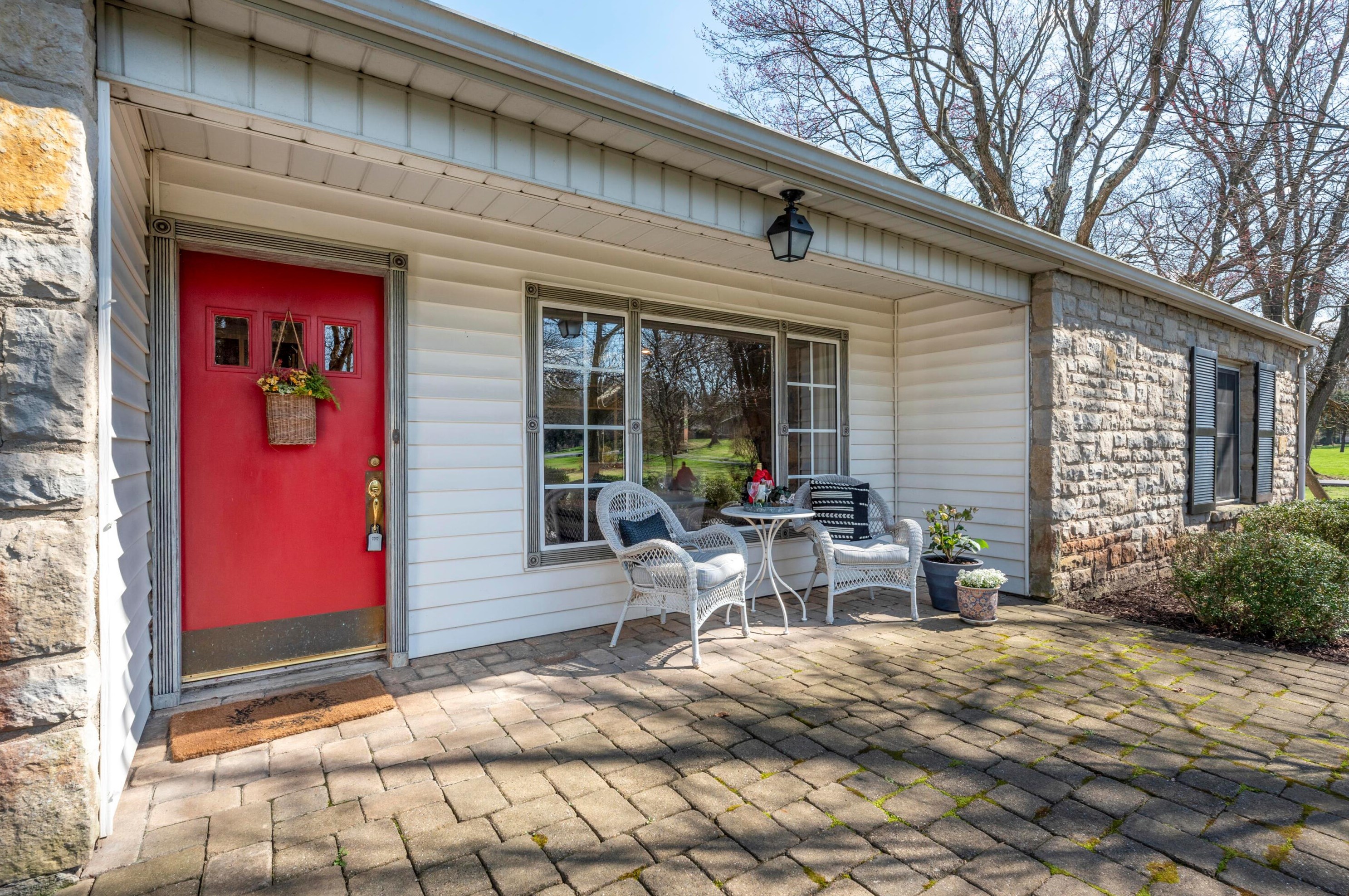 4248 Dublin Rd, Columbus OH 43221-5000 exterior