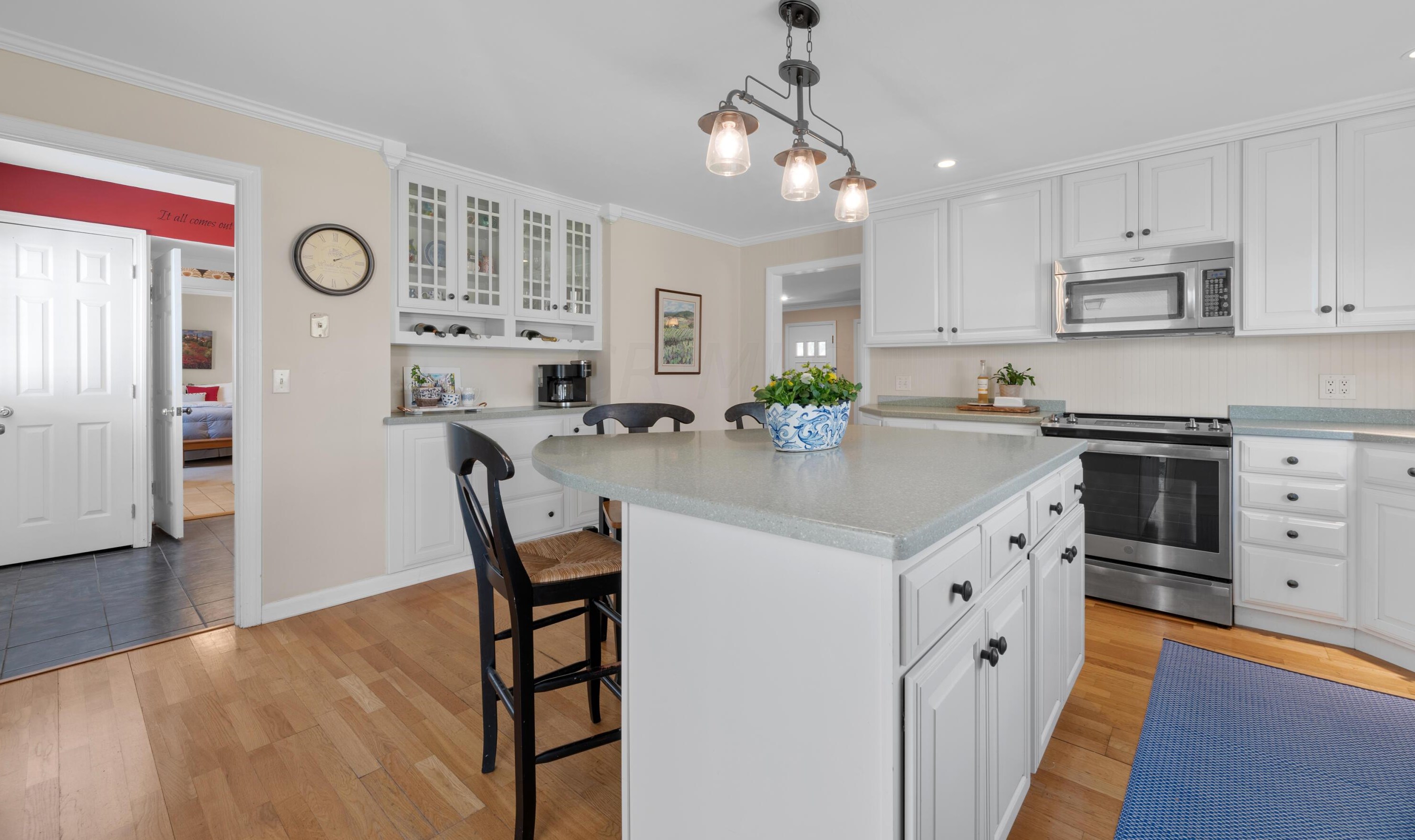 4248 Dublin Rd, Columbus OH 43221-5000 exterior