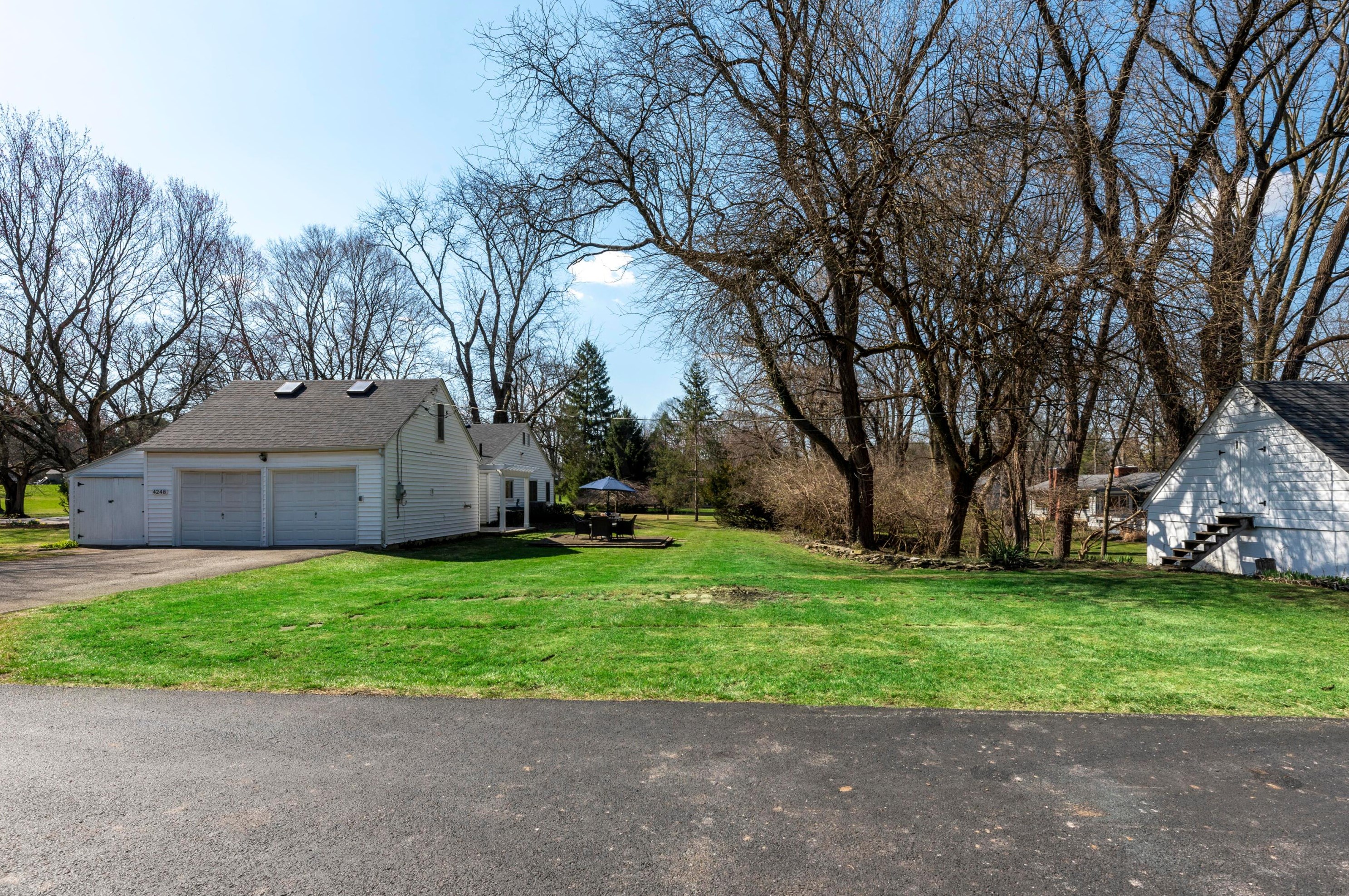 4248 Dublin Rd, Columbus OH 43221-5000 exterior