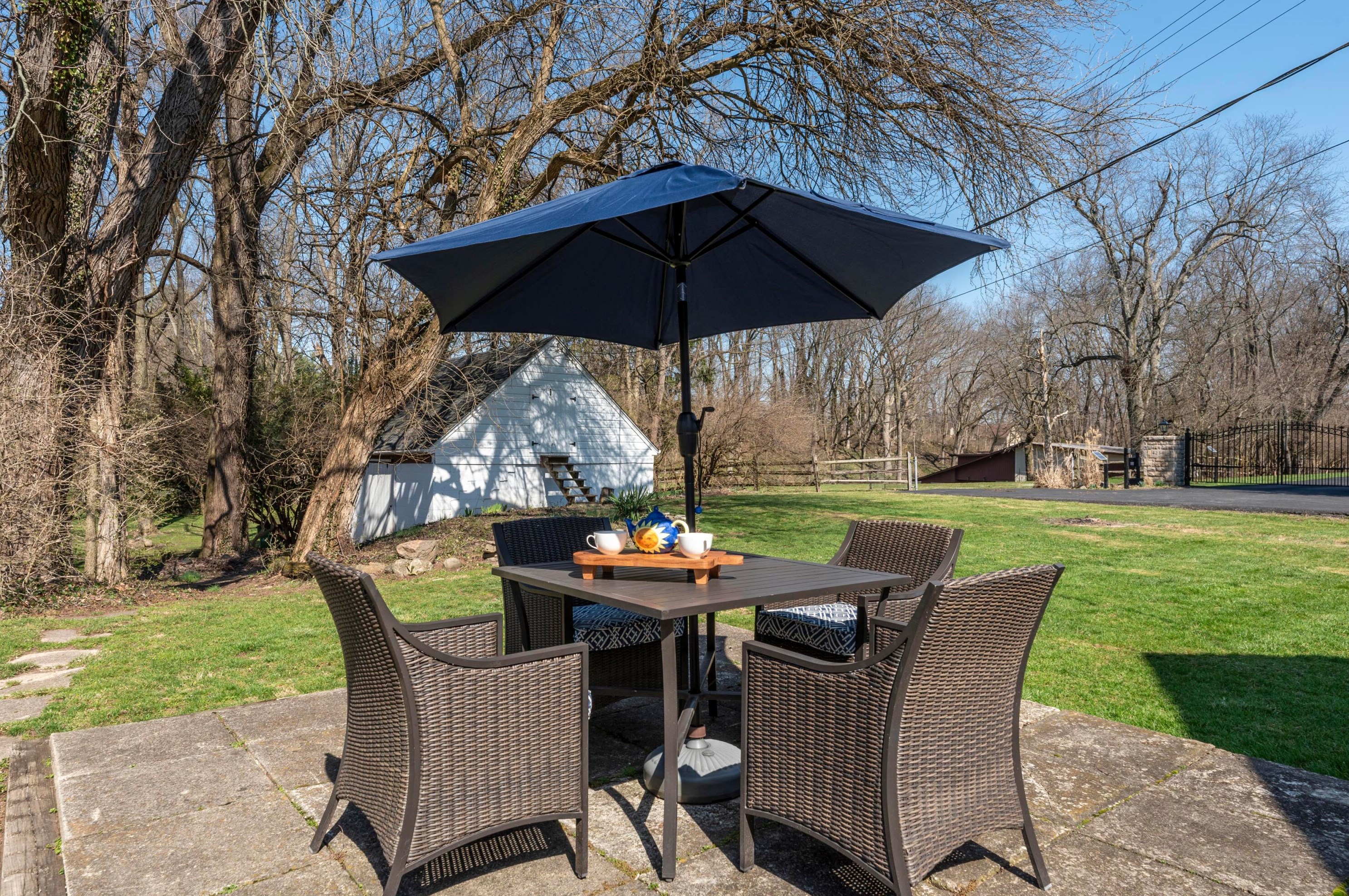 4248 Dublin Rd, Columbus OH 43221-5000 exterior