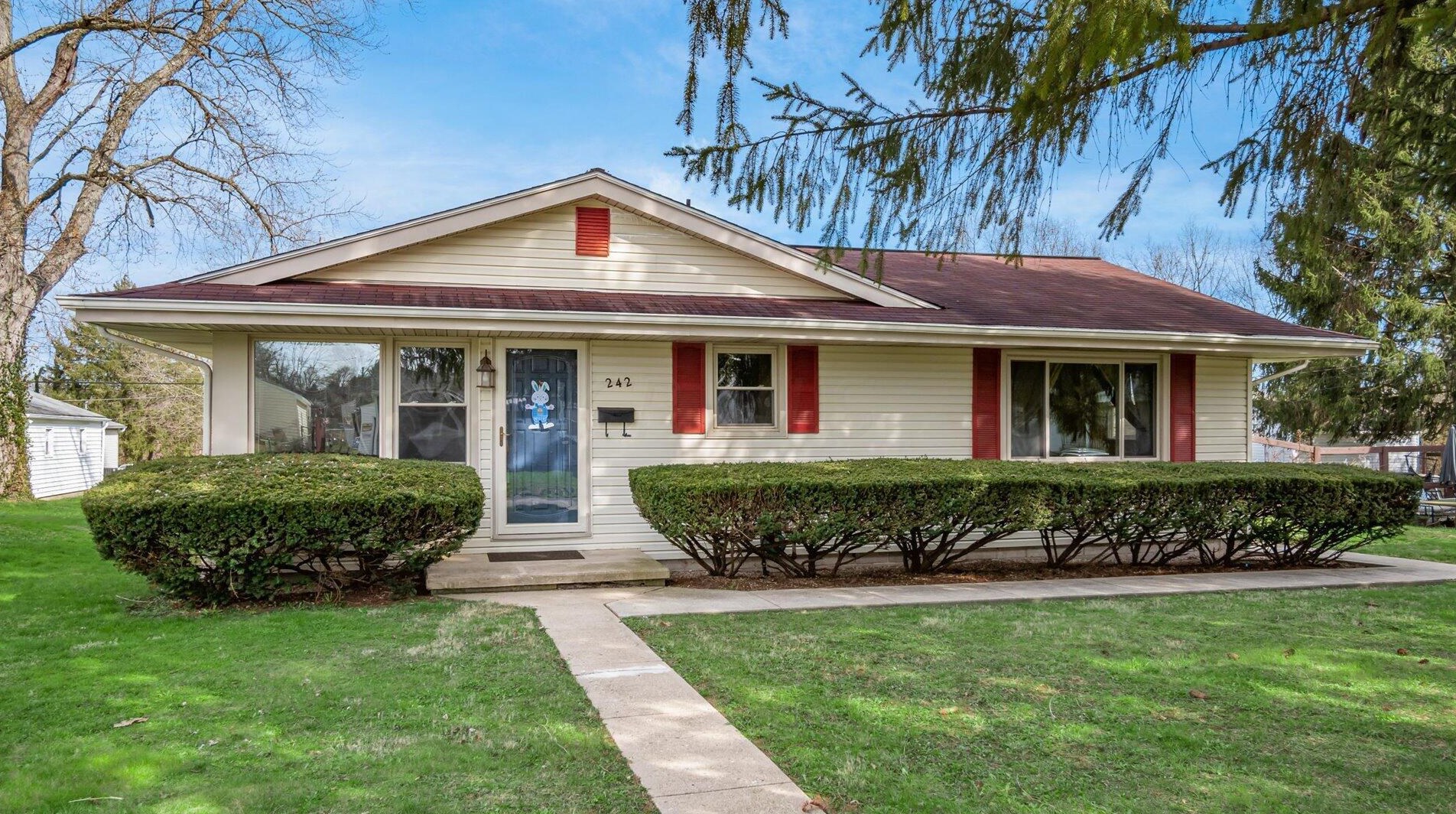 242 Dean Ave, Lancaster, OH 43130-3583