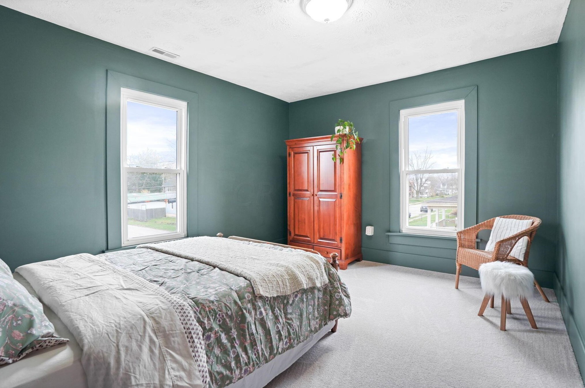 48 Columbus Ave, Delaware OH  43015-2414 exterior