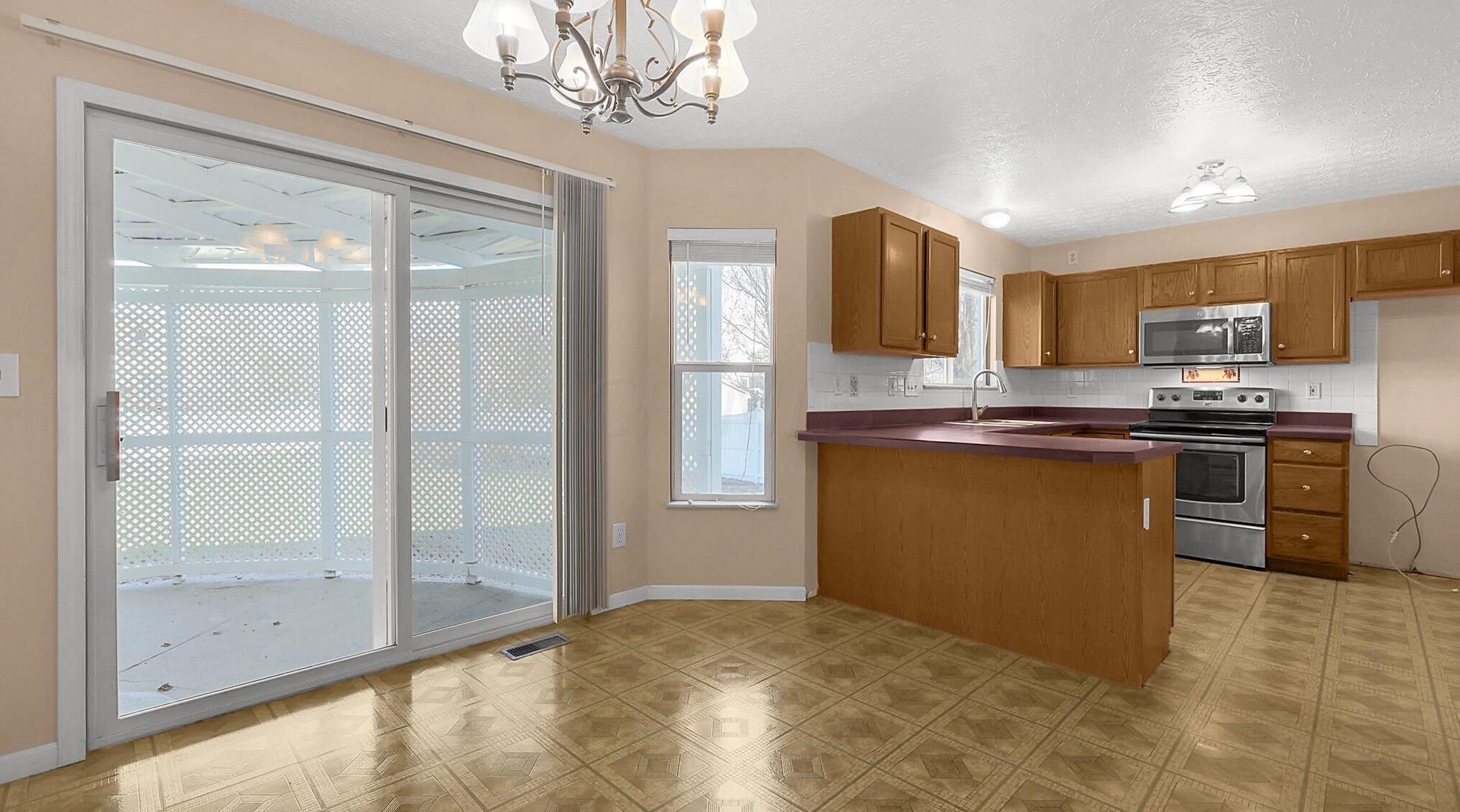 365 Eddington Dr, Pataskala OH  43062-7330 exterior