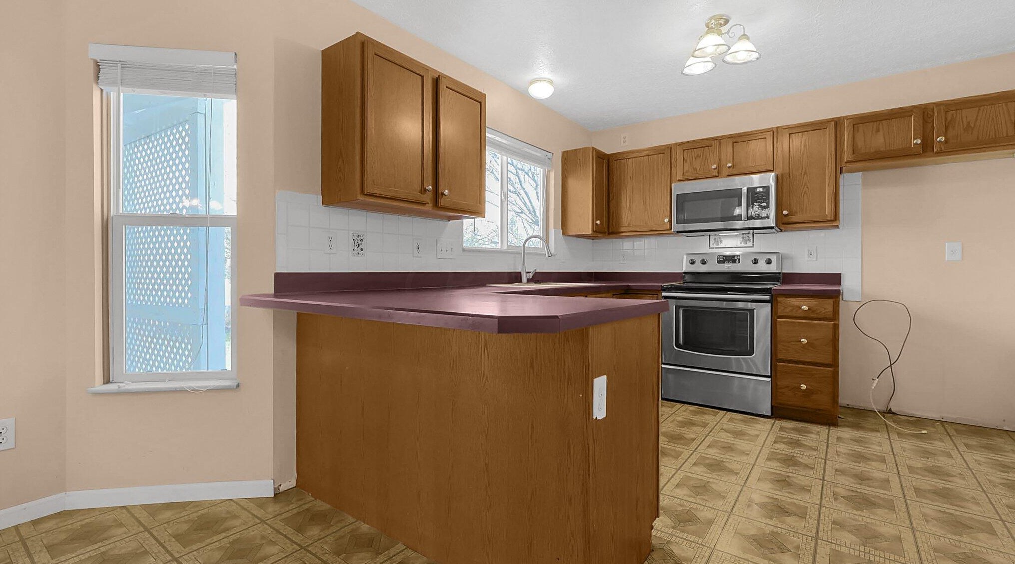 365 Eddington Dr, Pataskala OH  43062-7330 exterior