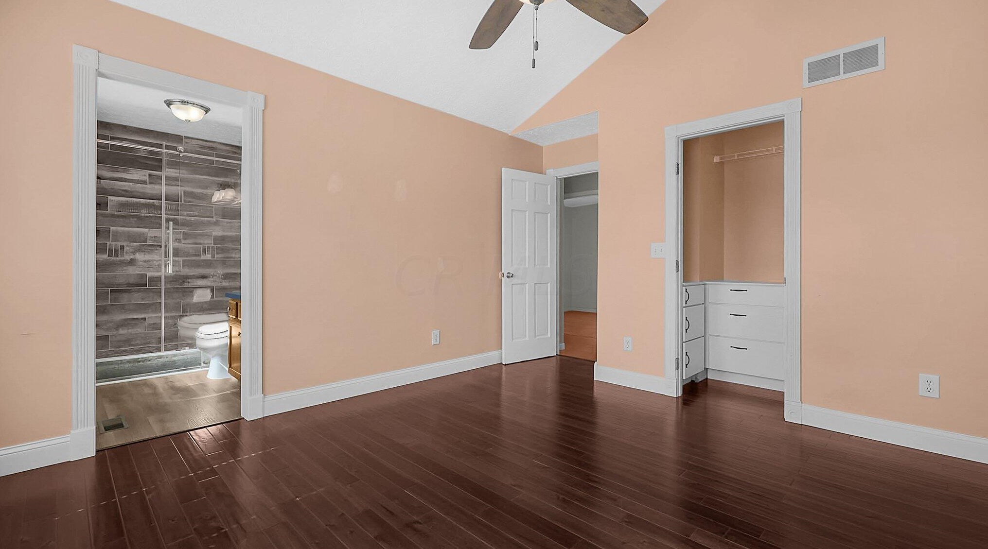 365 Eddington Dr, Pataskala OH  43062-7330 exterior